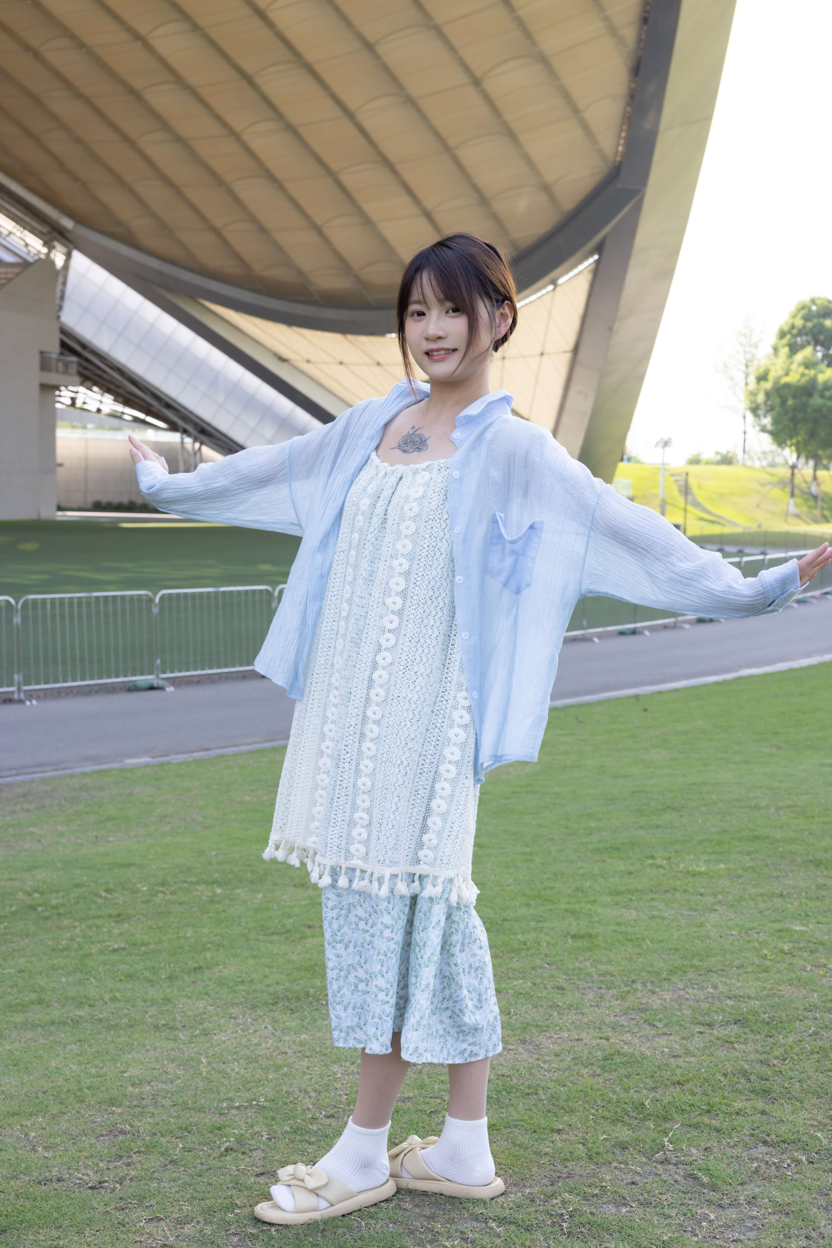 《小点心 凉拖の棉套肉丝足》作品图