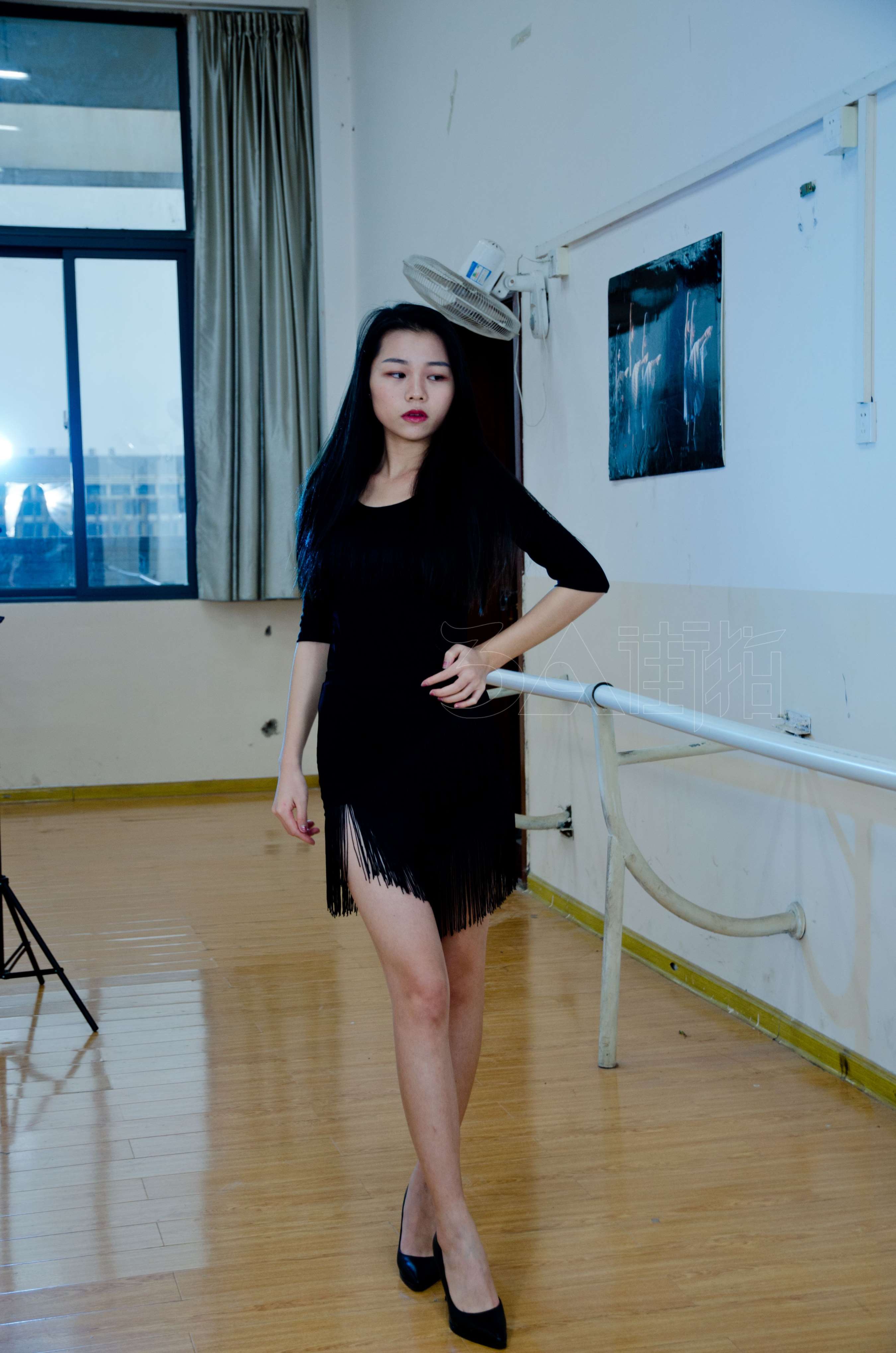 《少女舞蹈服肉丝》作品图