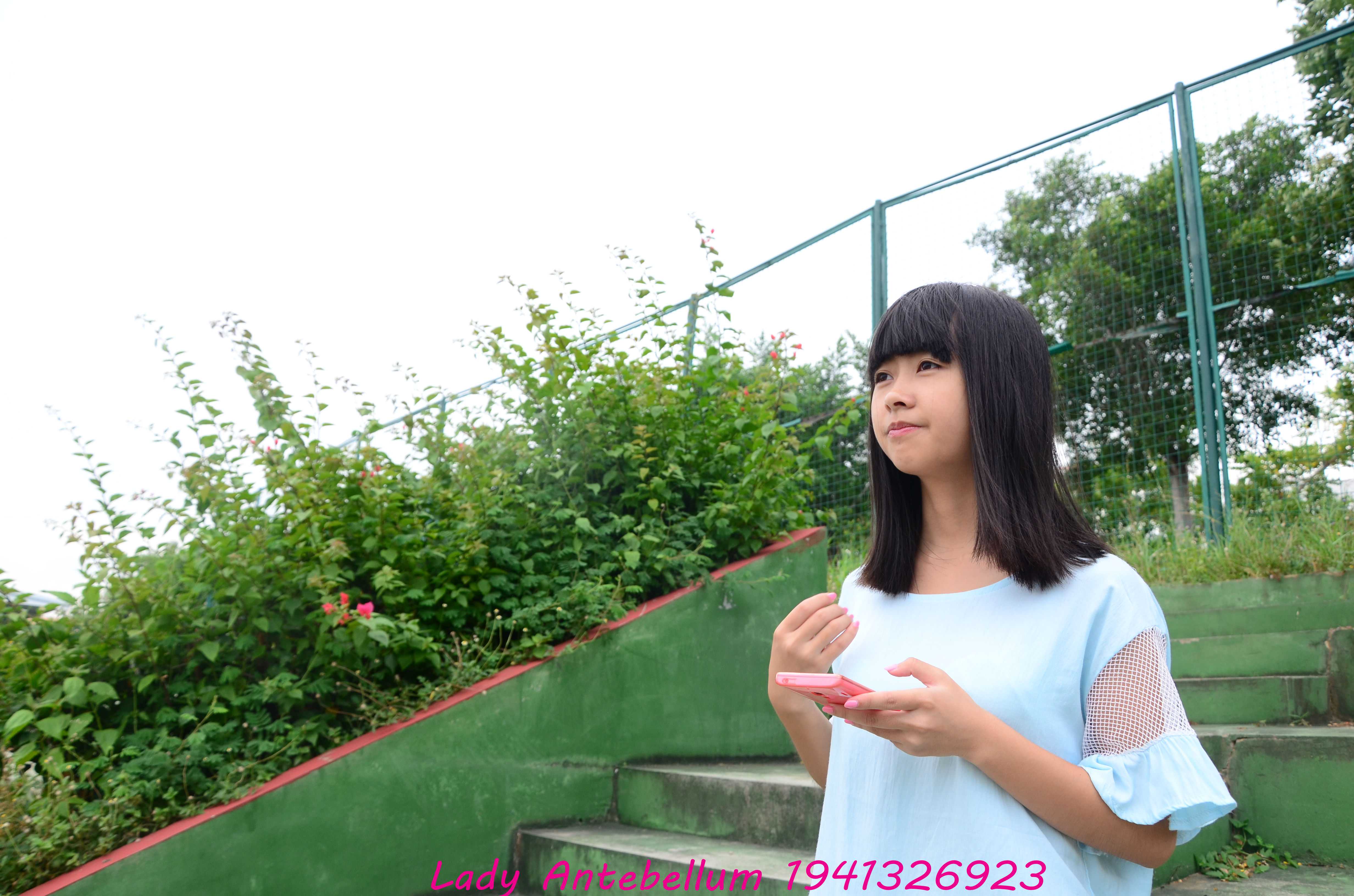 《学妹棉袜脚》作品图