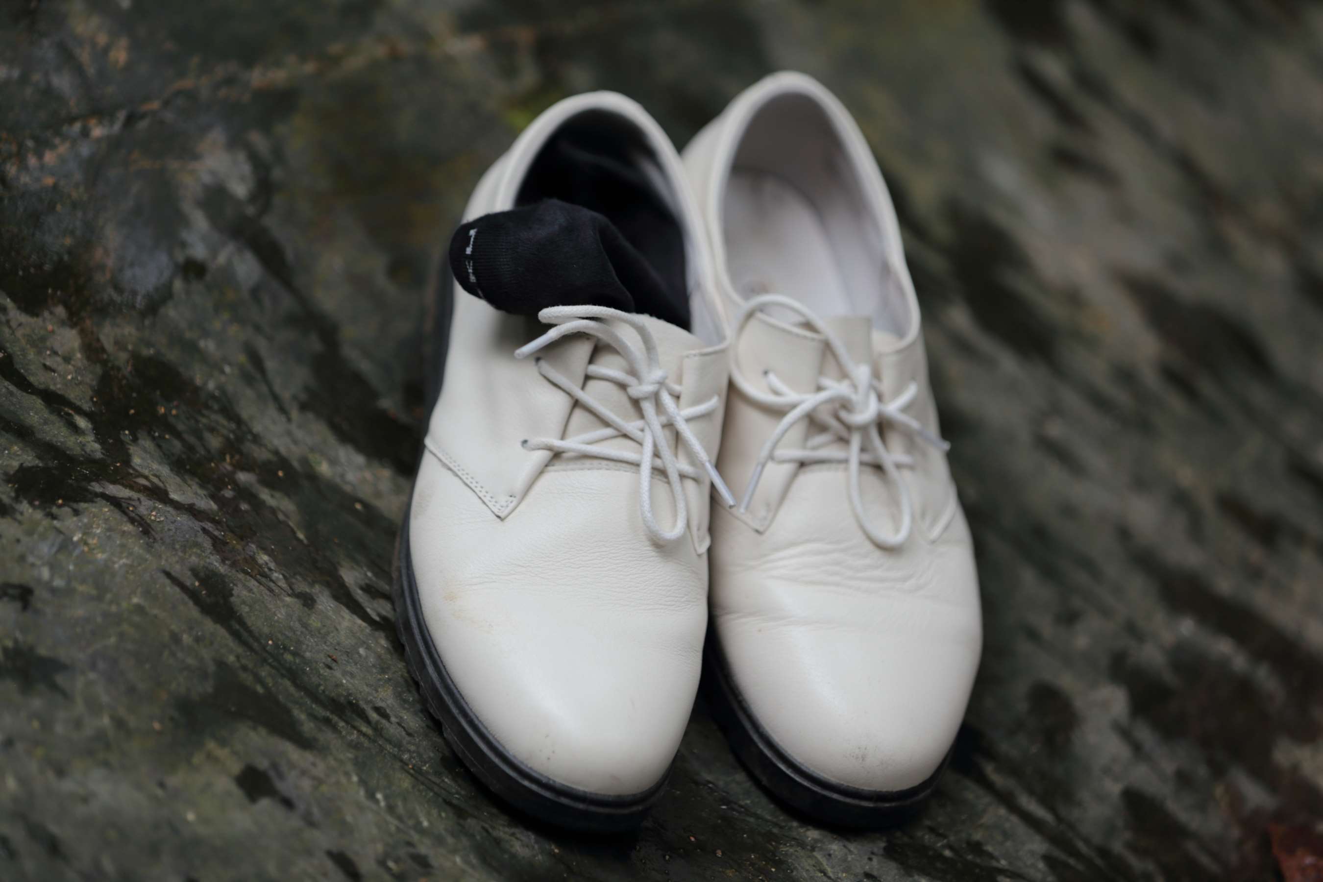 《好年轻清纯漂亮的两位女生啊》作品图