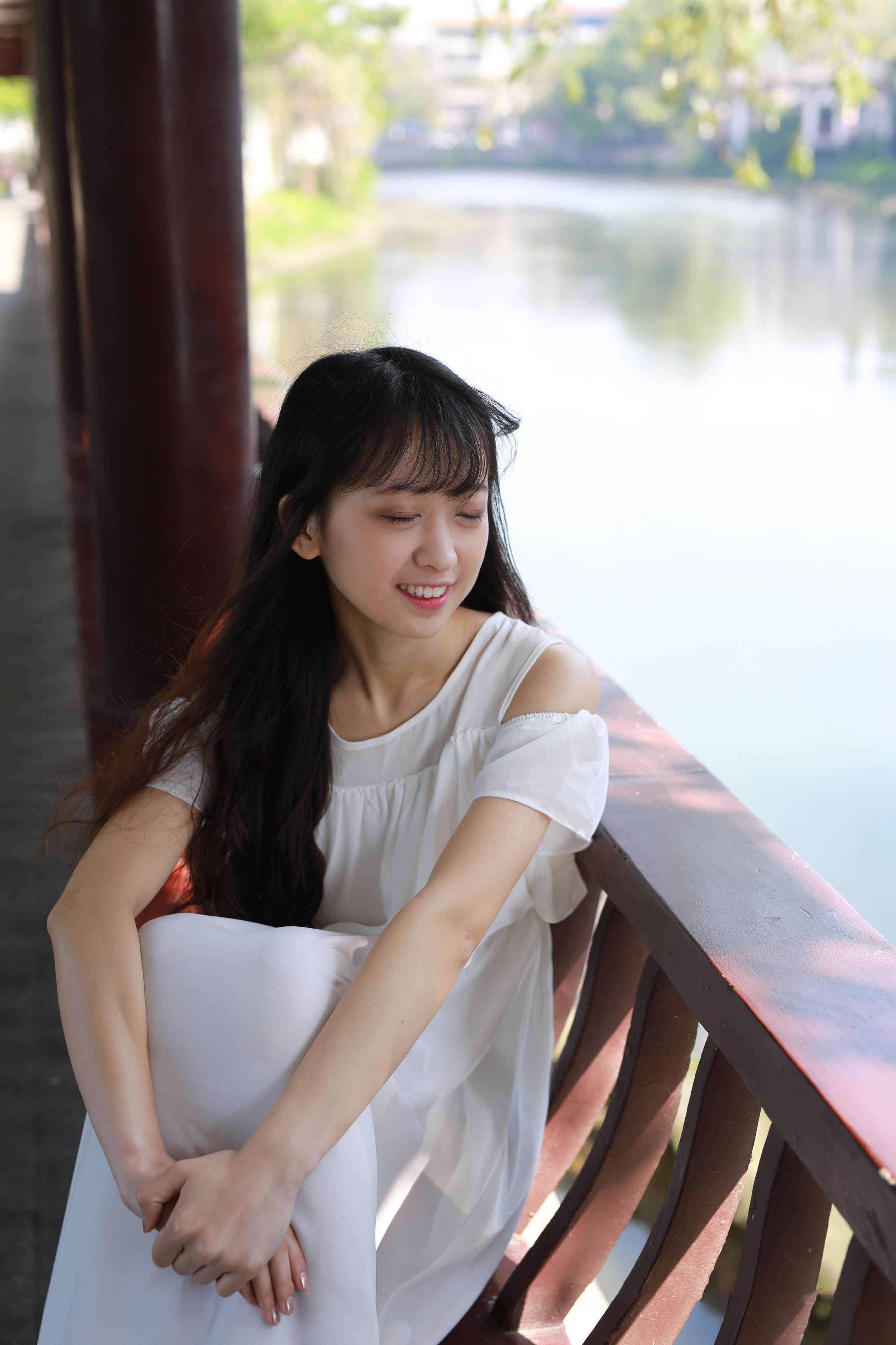 《蓝雪 嫩足》作品图