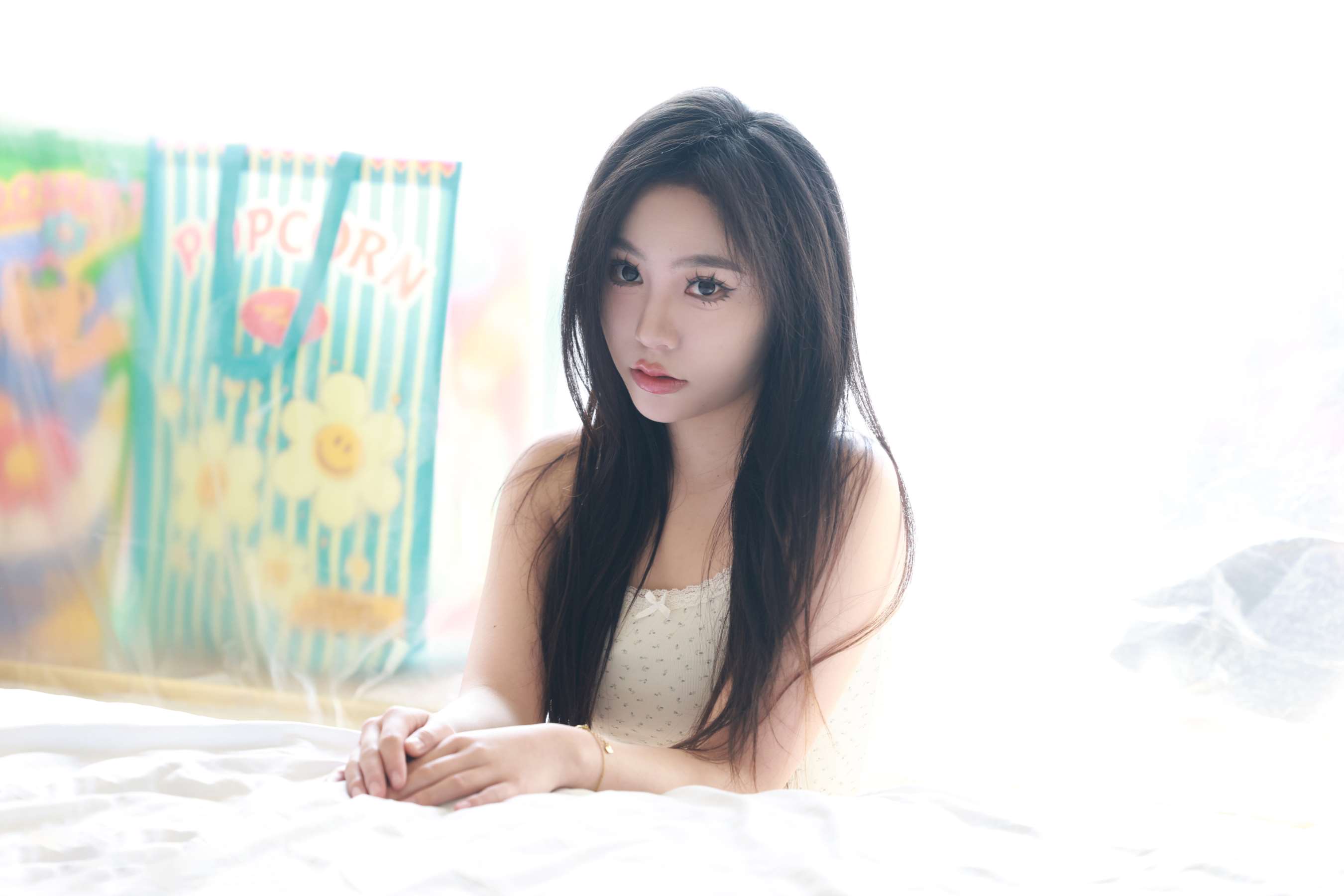 《维尼 脱棉袜展嫩足》作品图