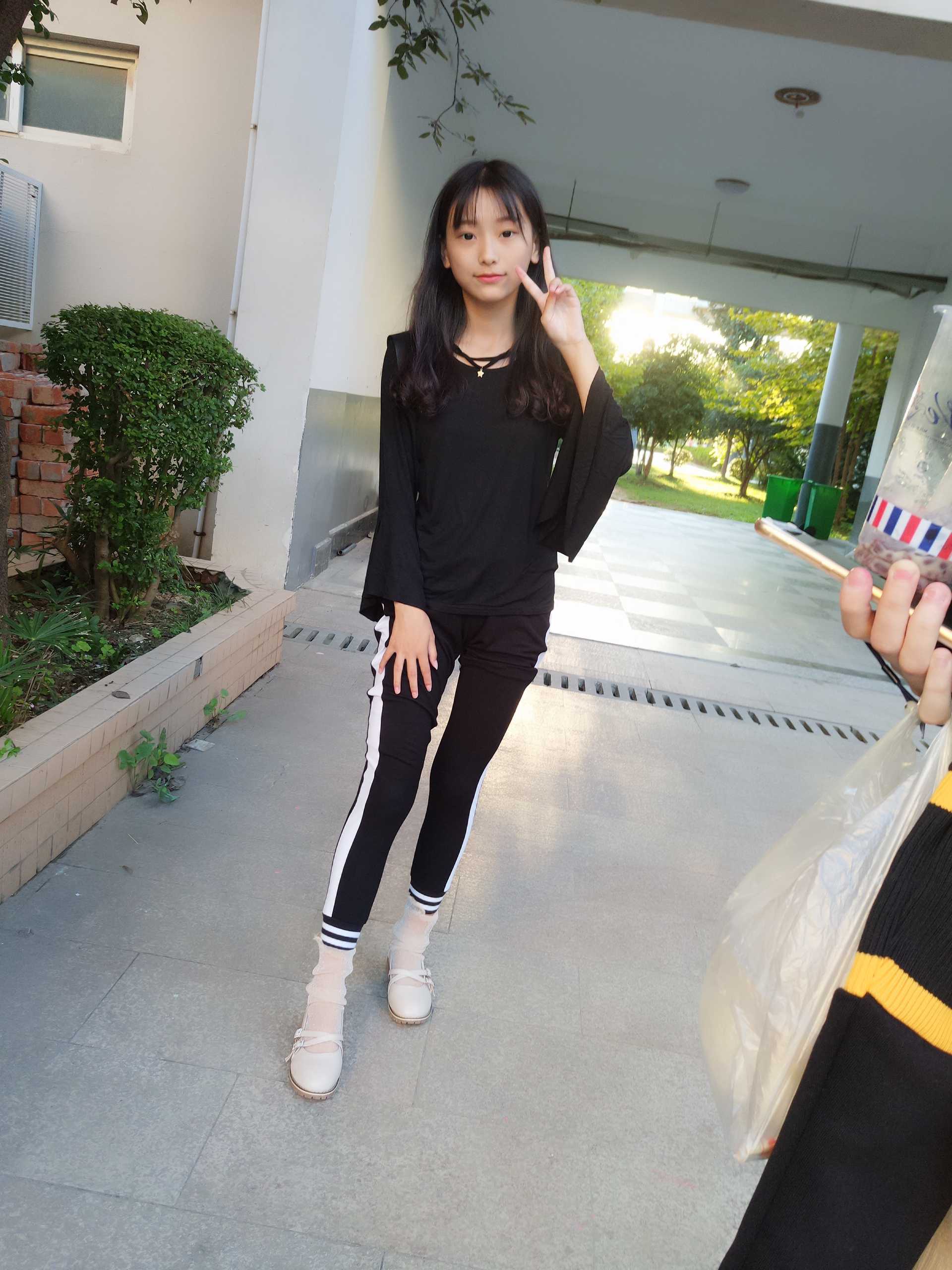 《小萌妹蓓蓓校园约拍》作品图