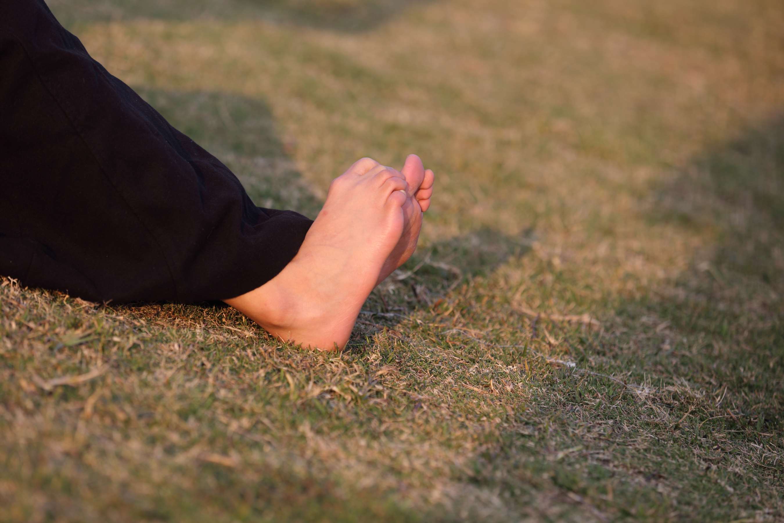 《佛山小美女娇柔的汗脚底》作品图