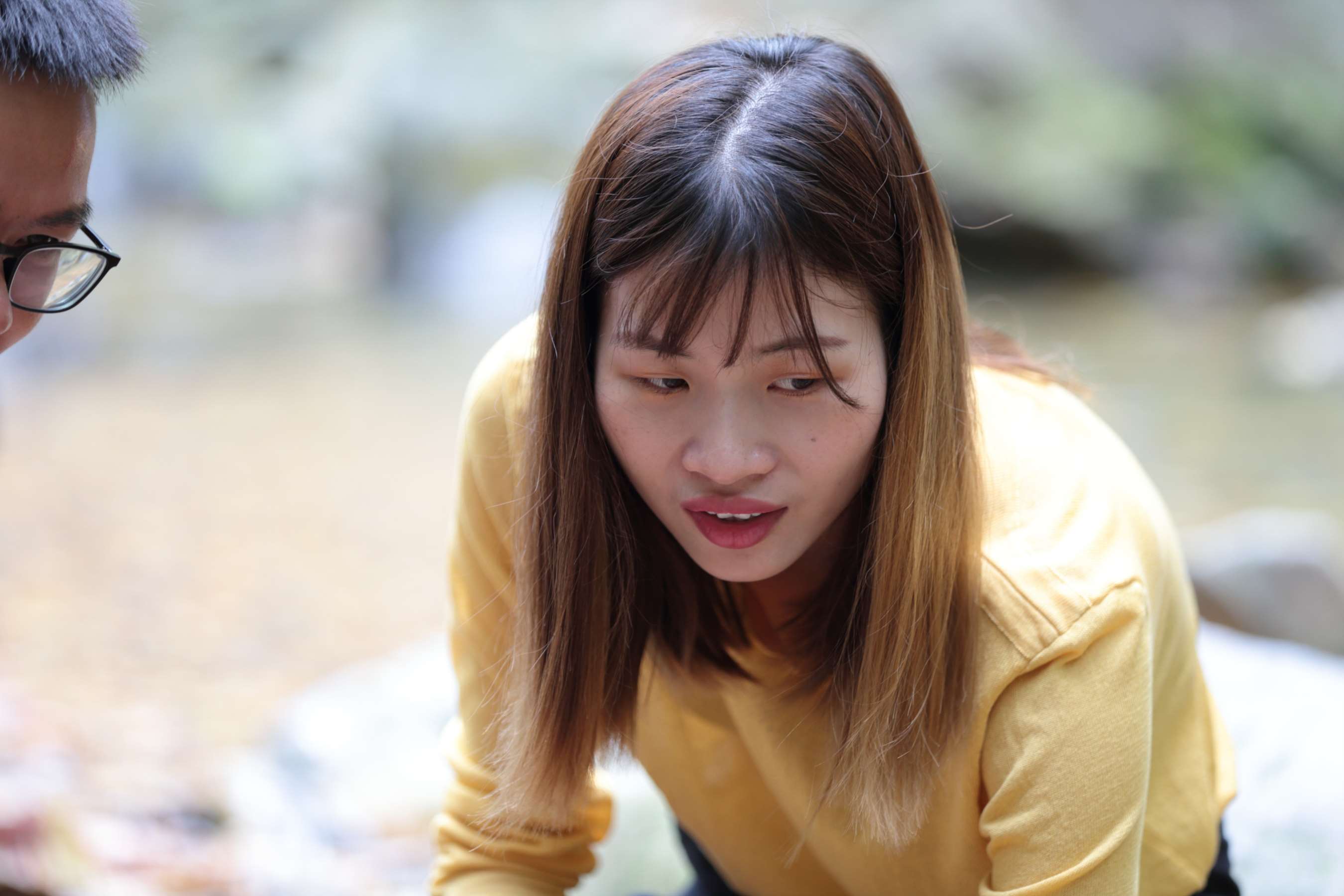 《年轻活力的大学生，脚型纤薄修长》作品图