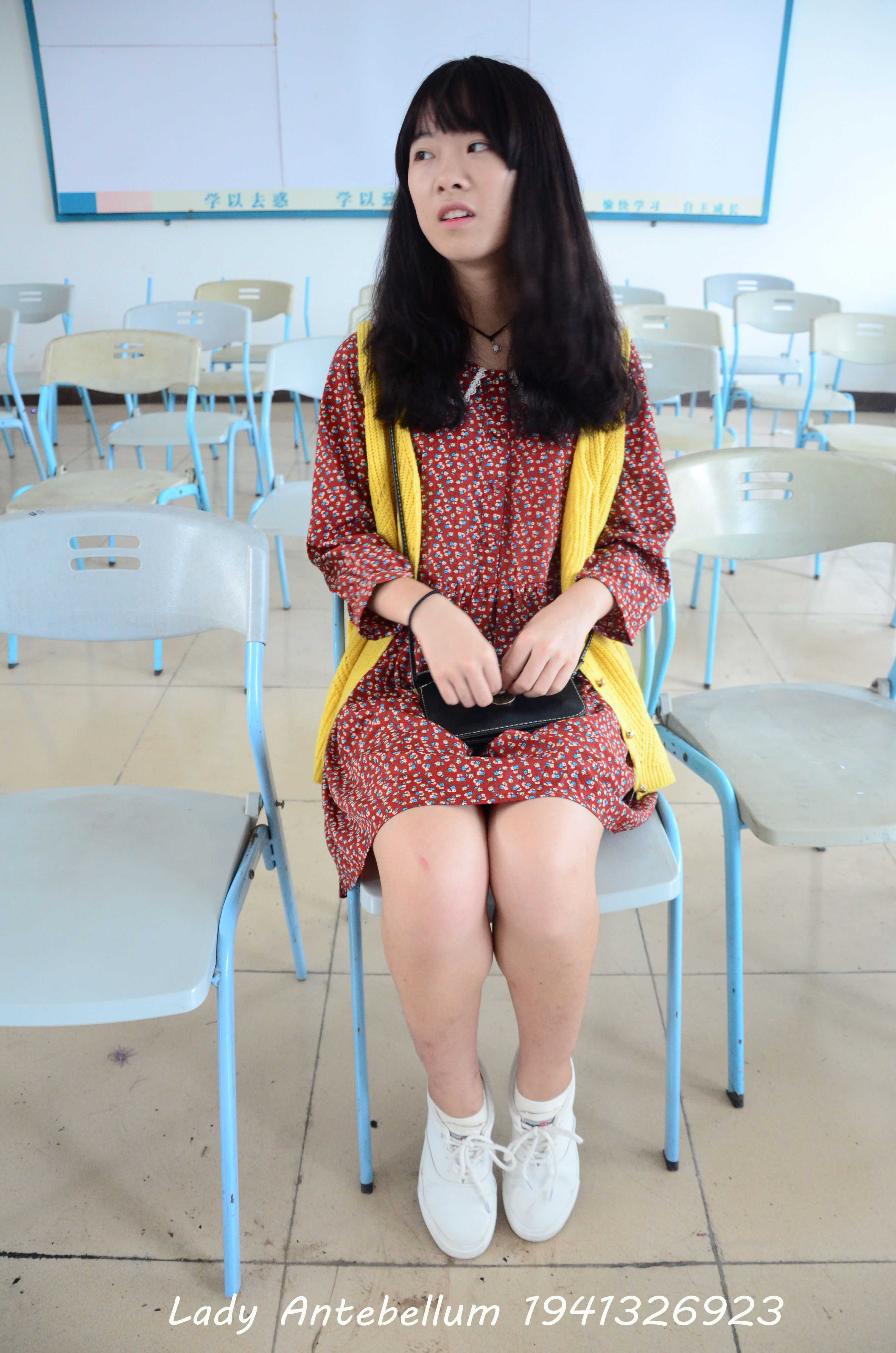 《害羞的学妹》作品图