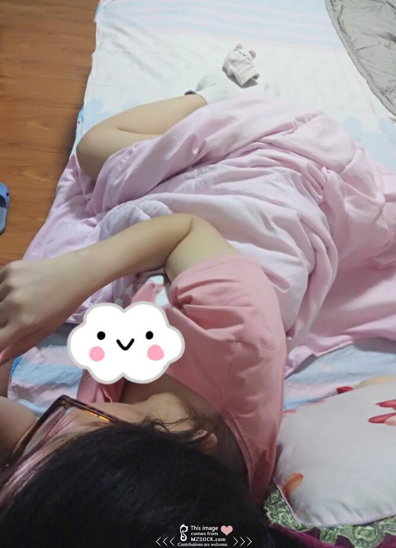 《职中的干妹妹很乖》作品图