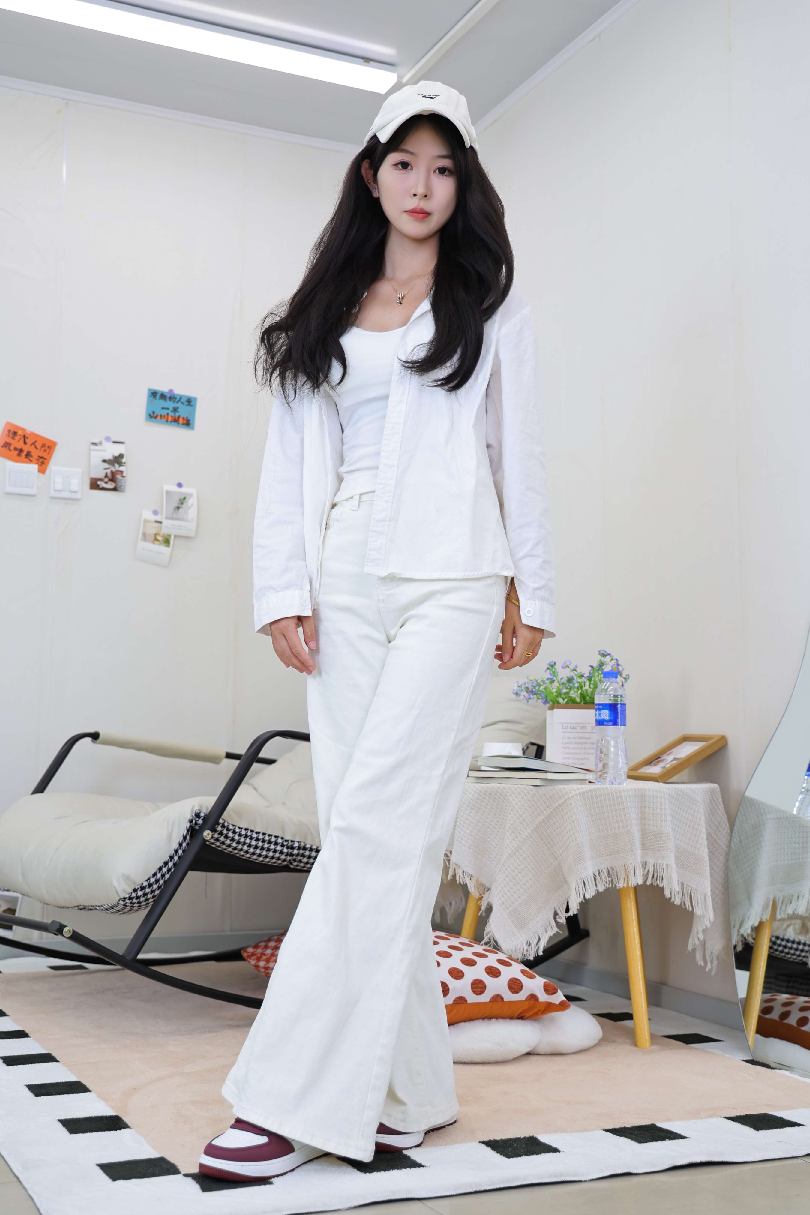 《依依 棉袜の嫩足》作品图