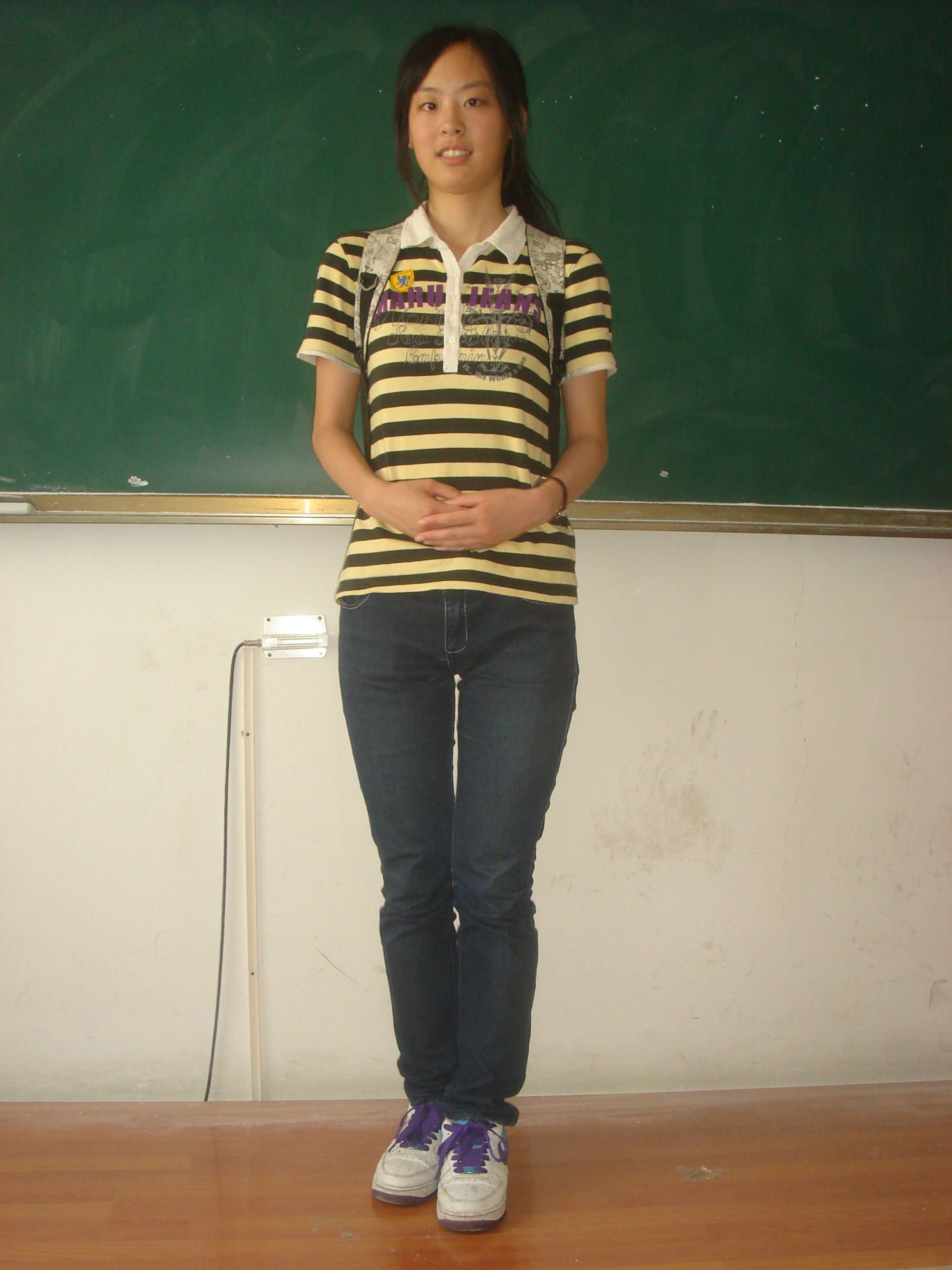 《高三女生刘倩倩》作品图