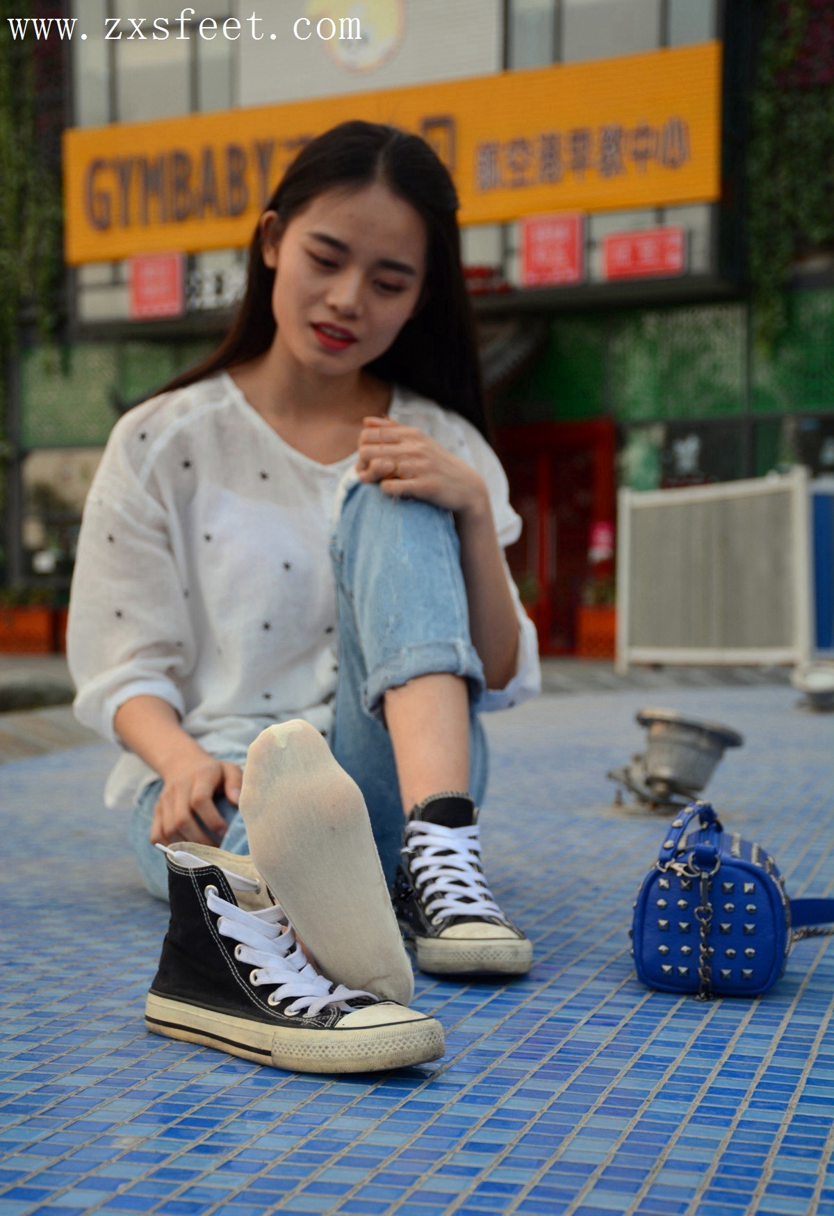 《和女神去广场摄影》作品图