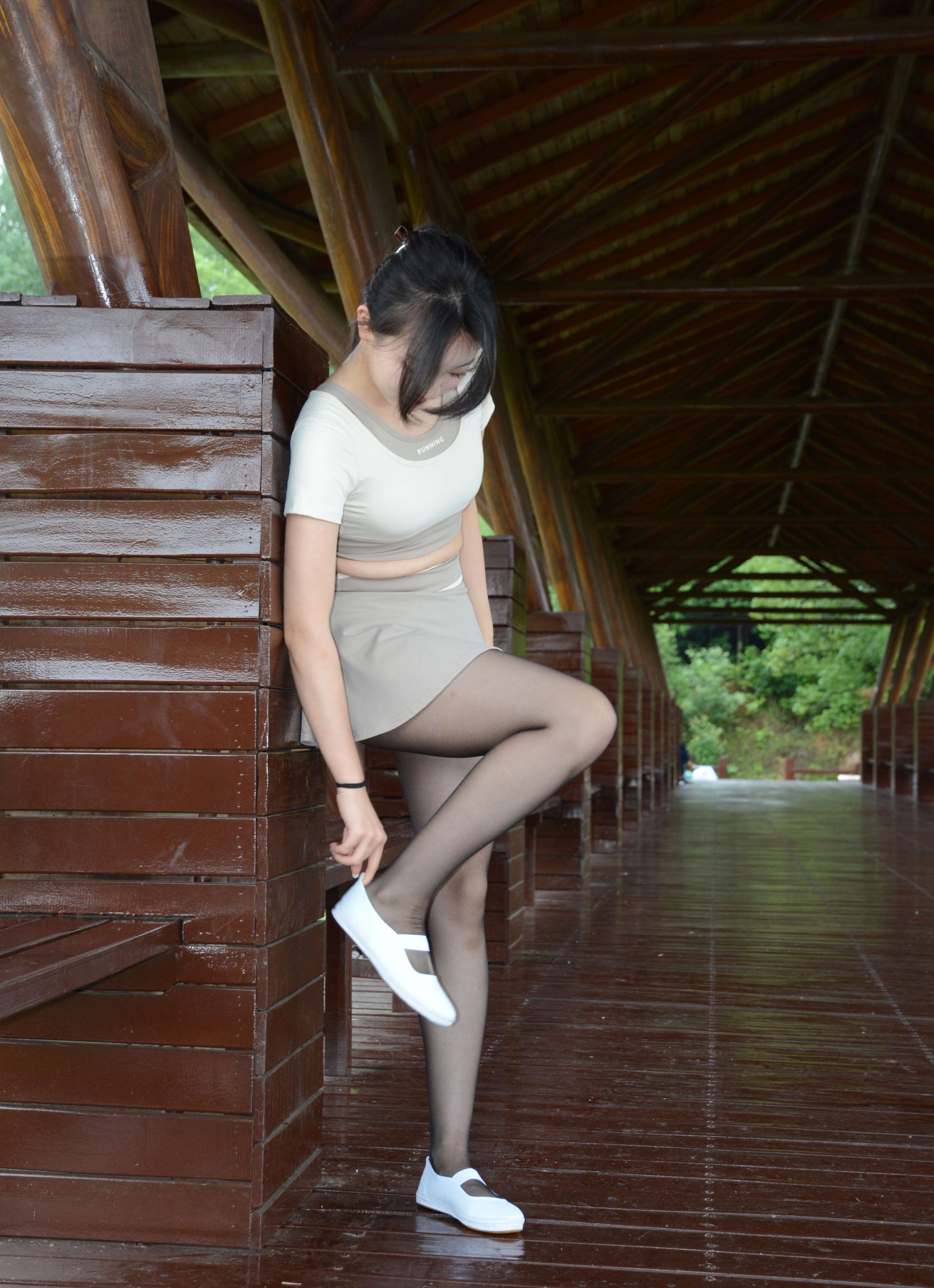 《环环 黑白一带》作品图