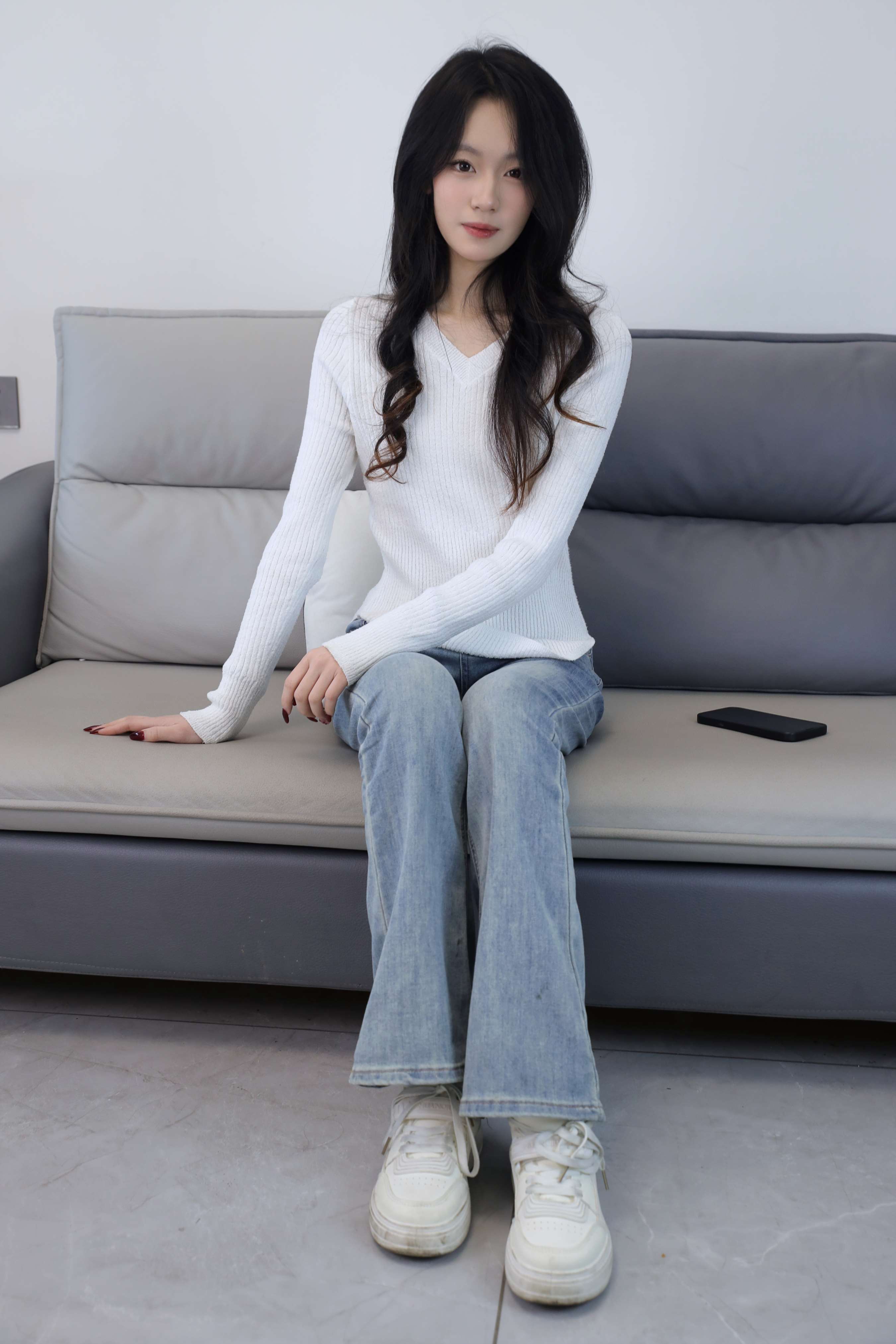 《小艺 牛仔裤の棉袜足》作品图