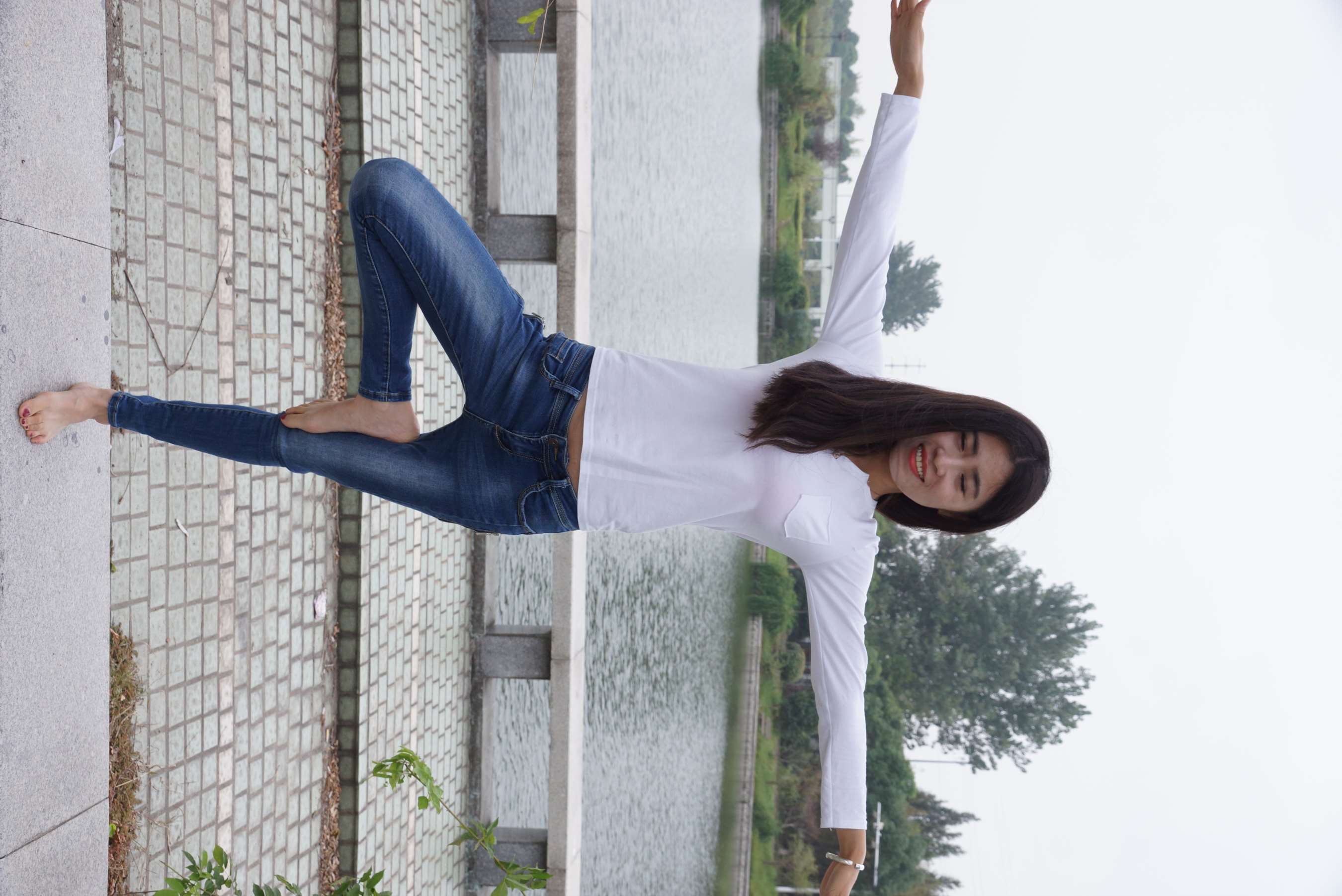 《瑜伽老师的功底就是不一样》作品图