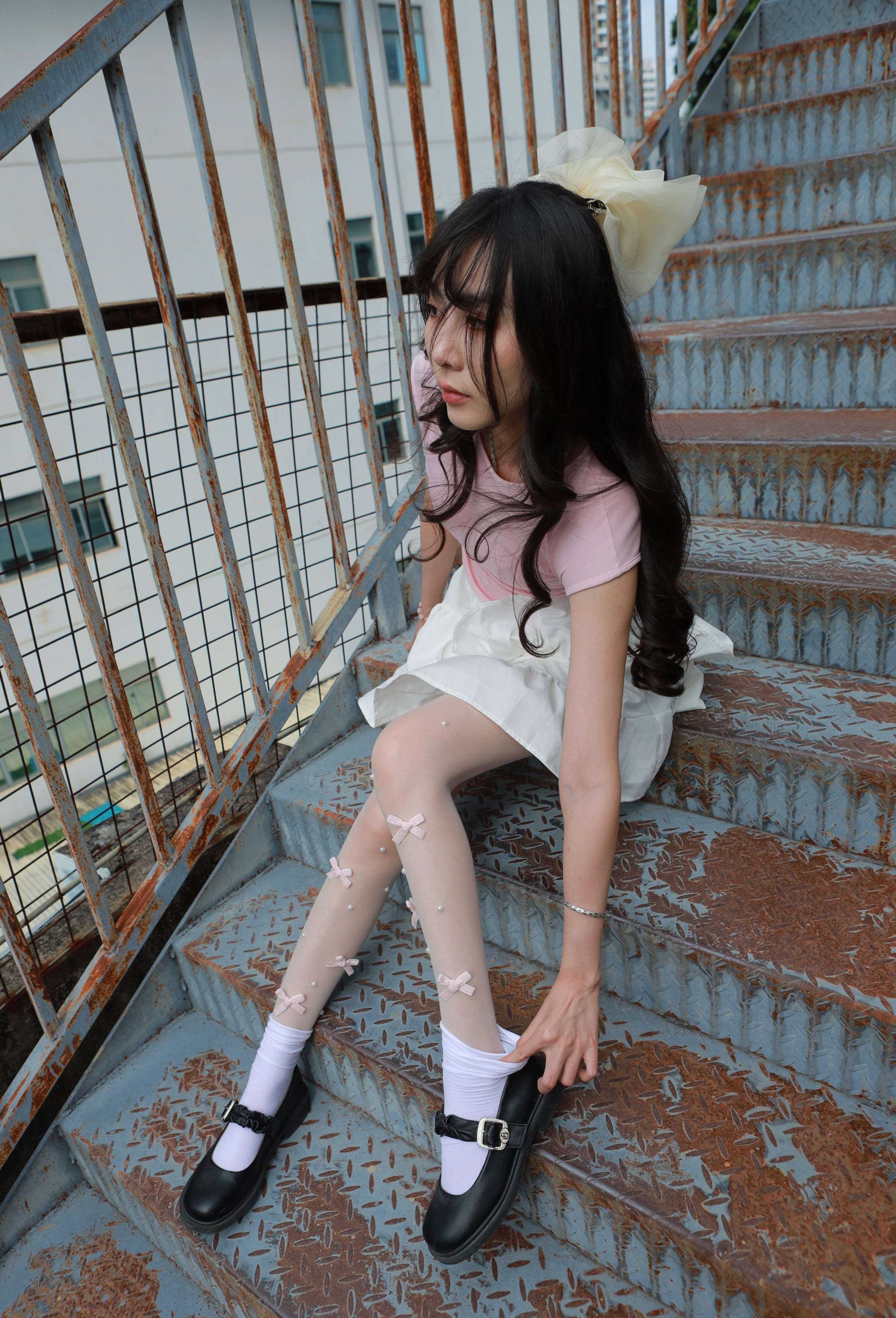 《团团 破洞而出》作品图