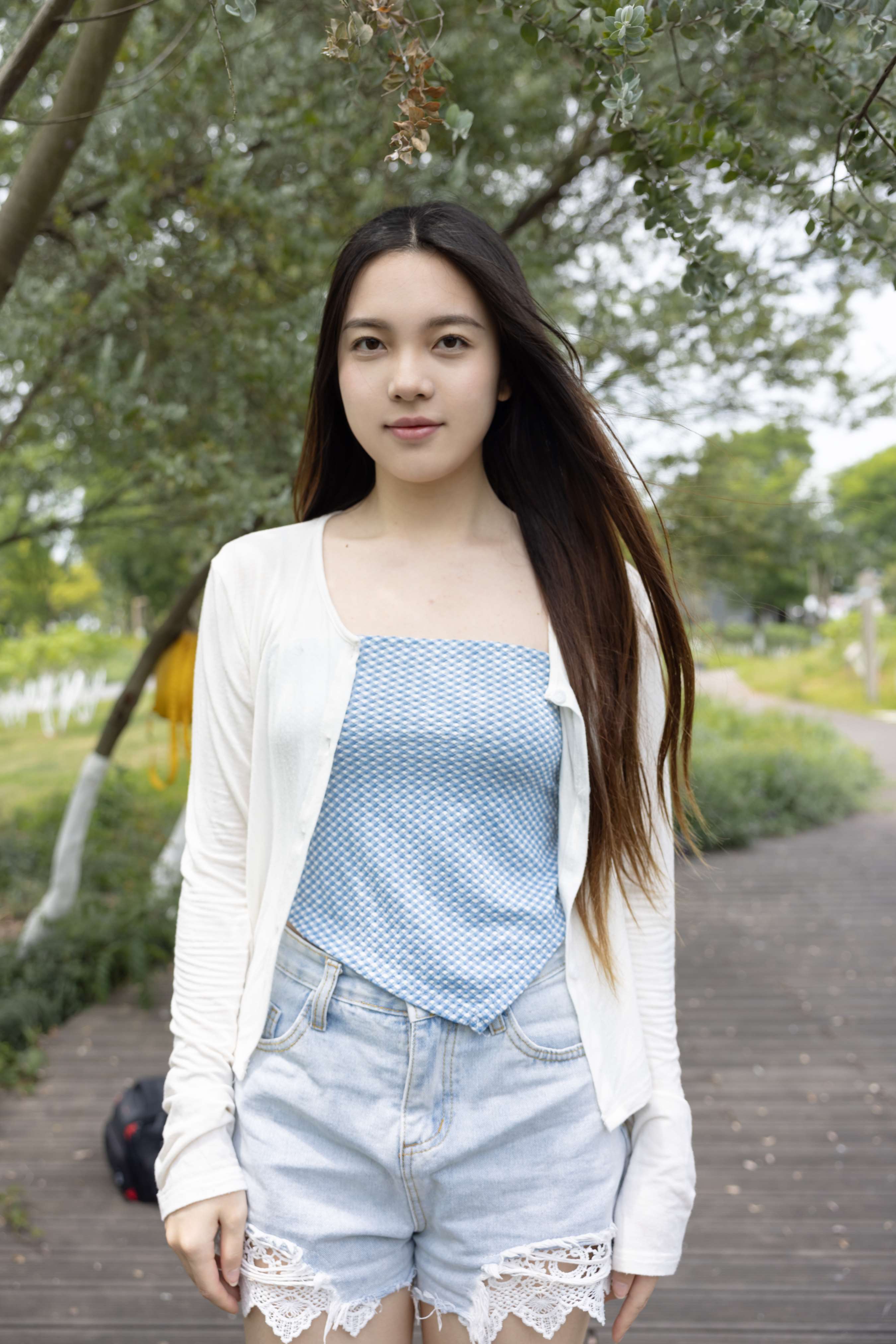 《金麦 脱棉袜秀足》作品图