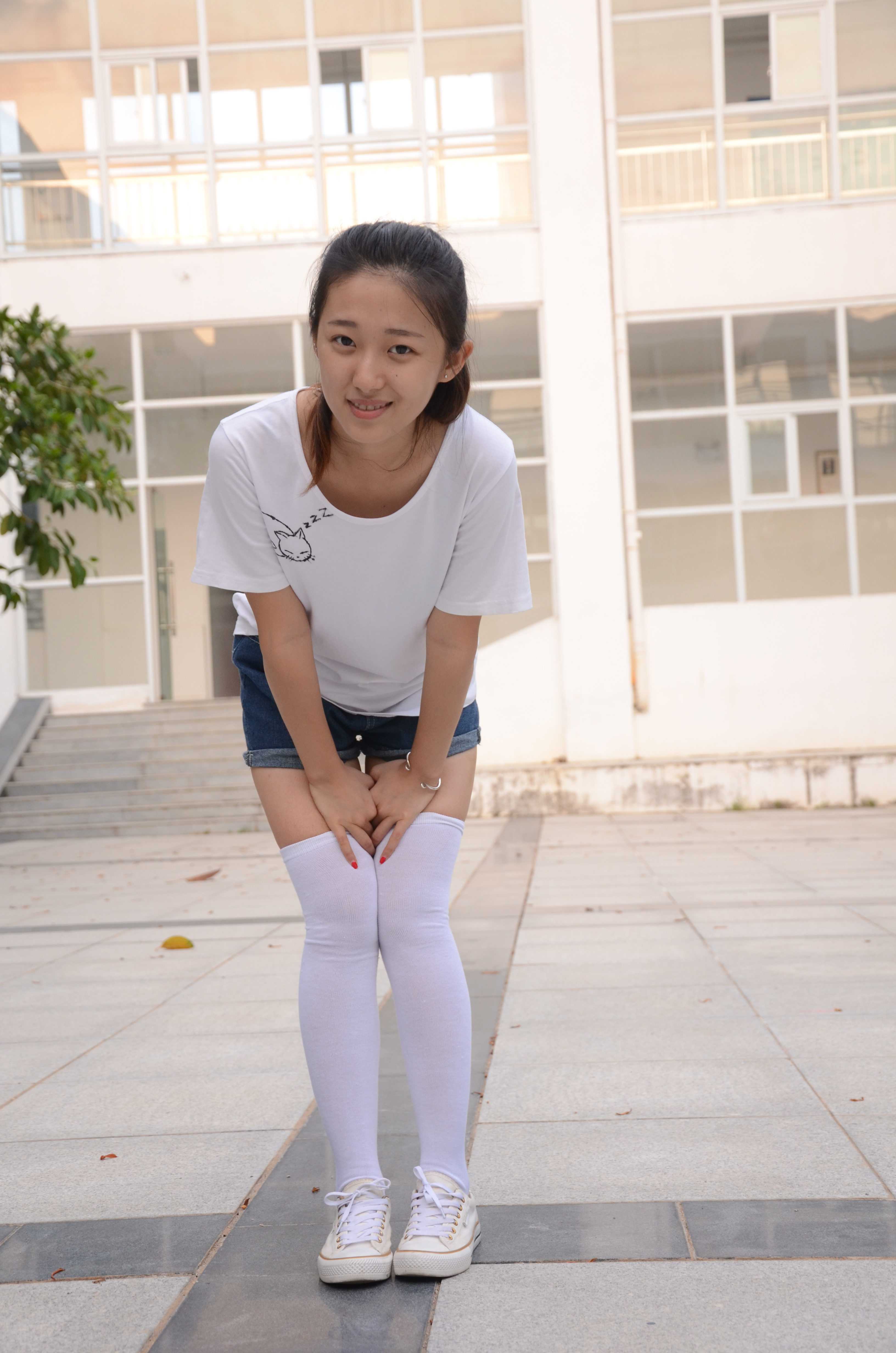 《清纯学妹长白袜》作品图