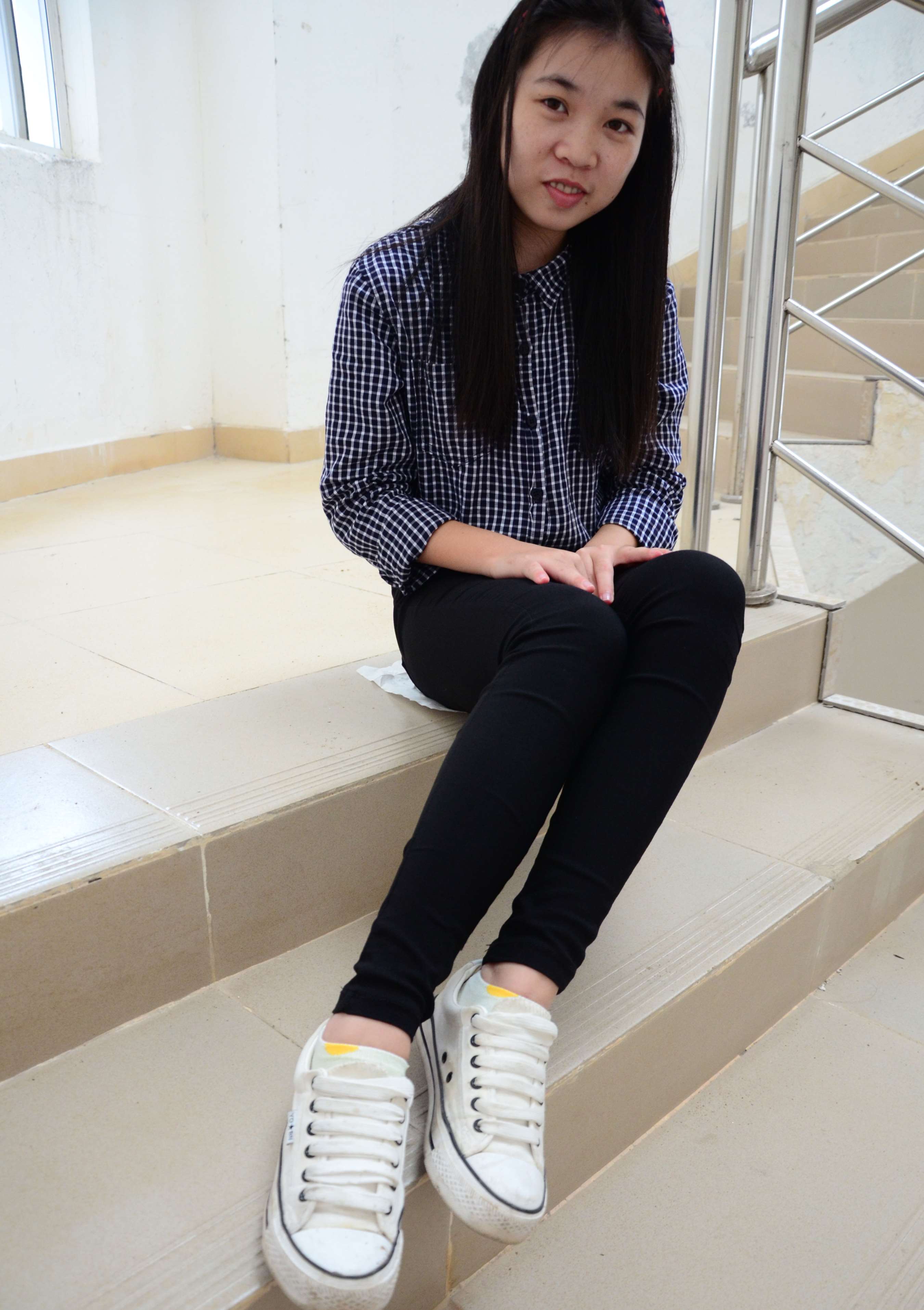 《白帆布鞋の棉袜》作品图