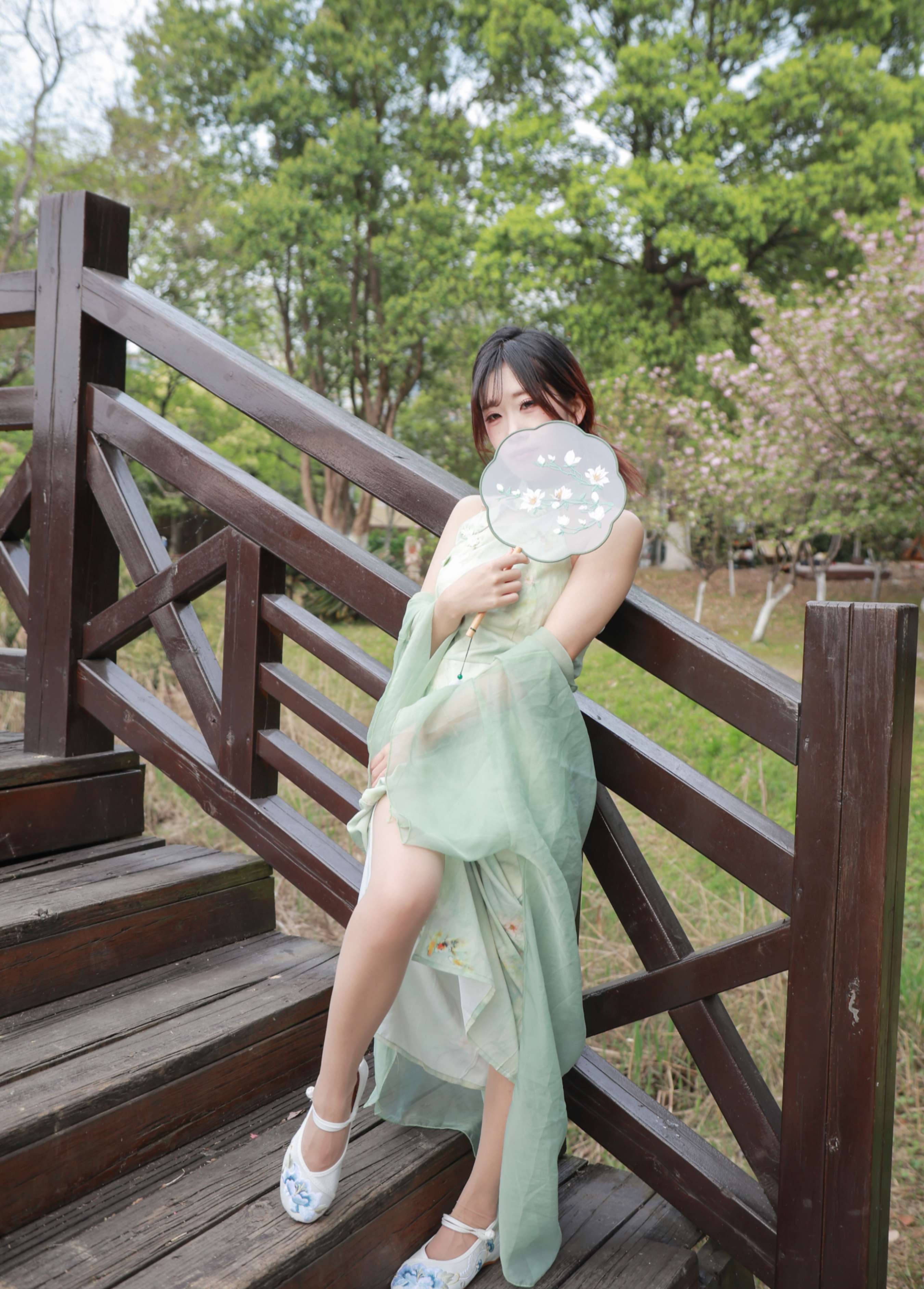 《小梦 汉服の嫩足》作品图