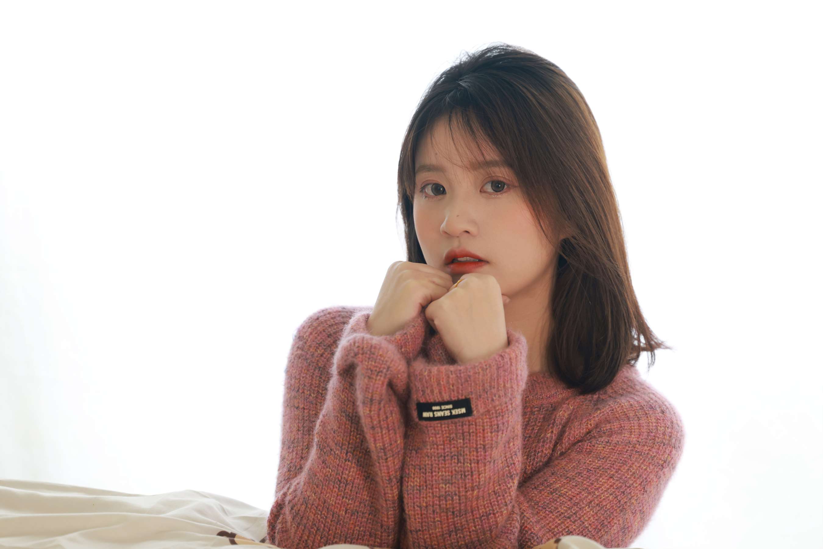 《小点心 牛仔の棉袜足》作品图