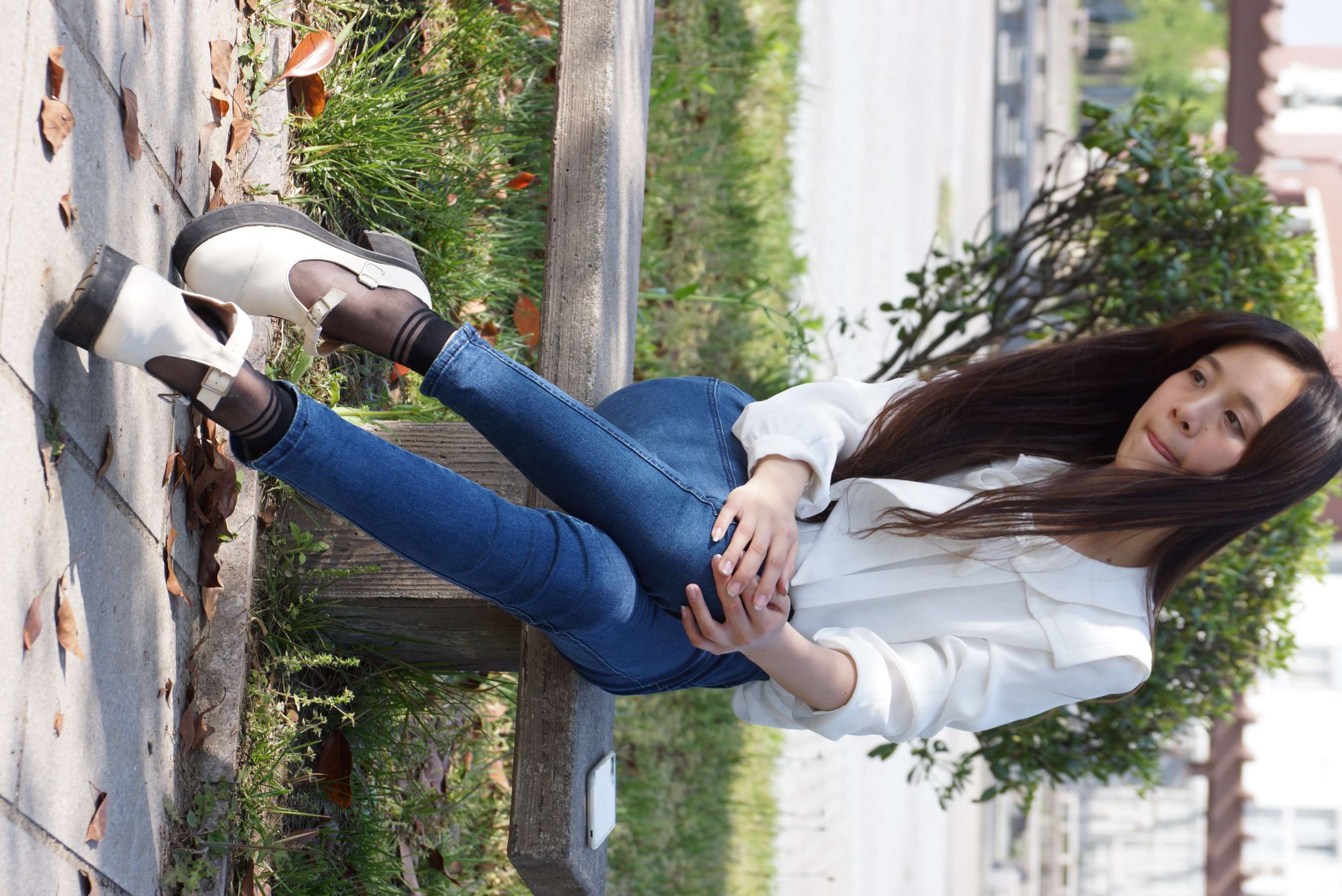 《学妹原味短黑丝の脱袜》作品图