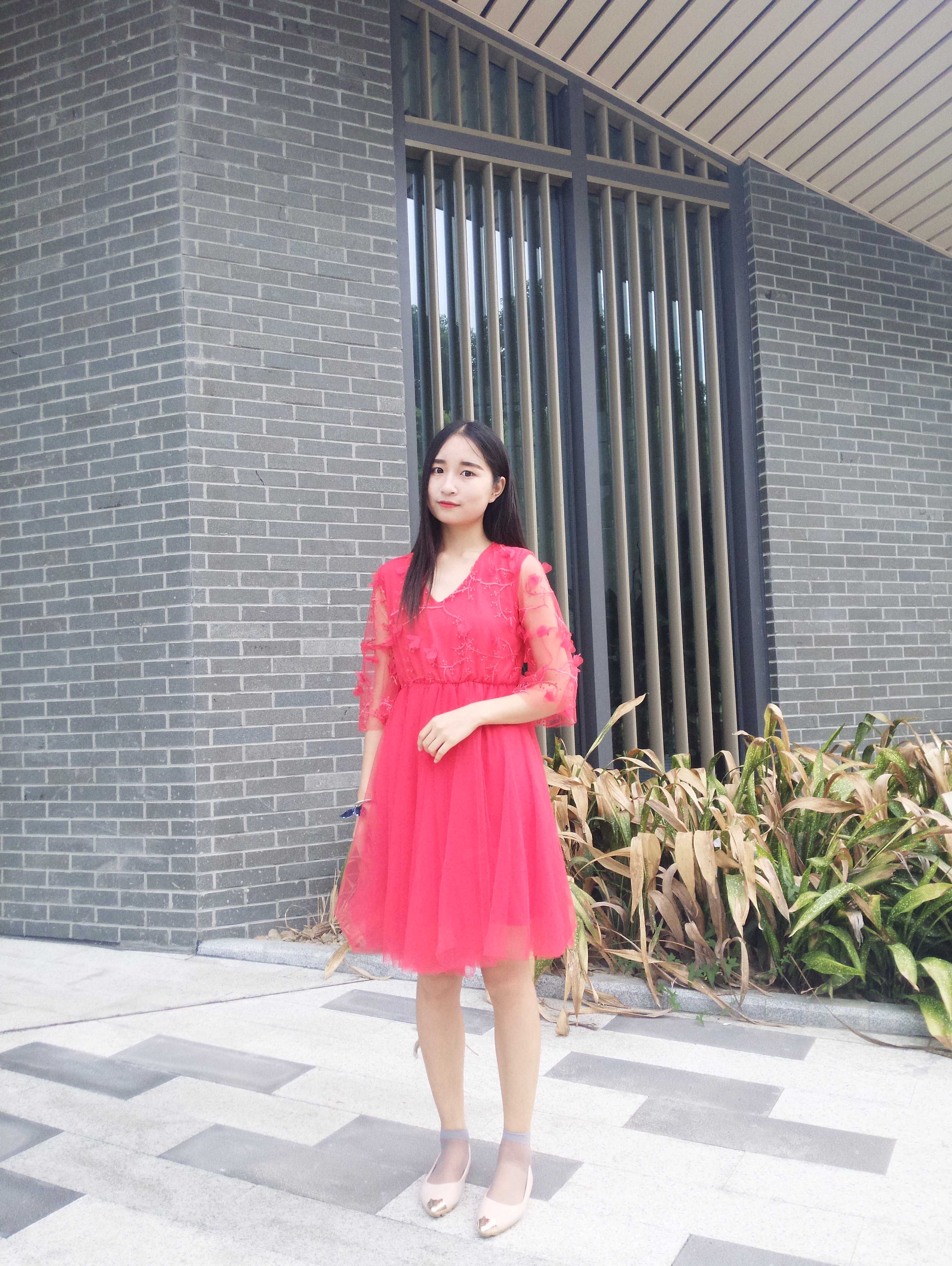 《学姐多种风格穿衣丝袜脚丫》作品图