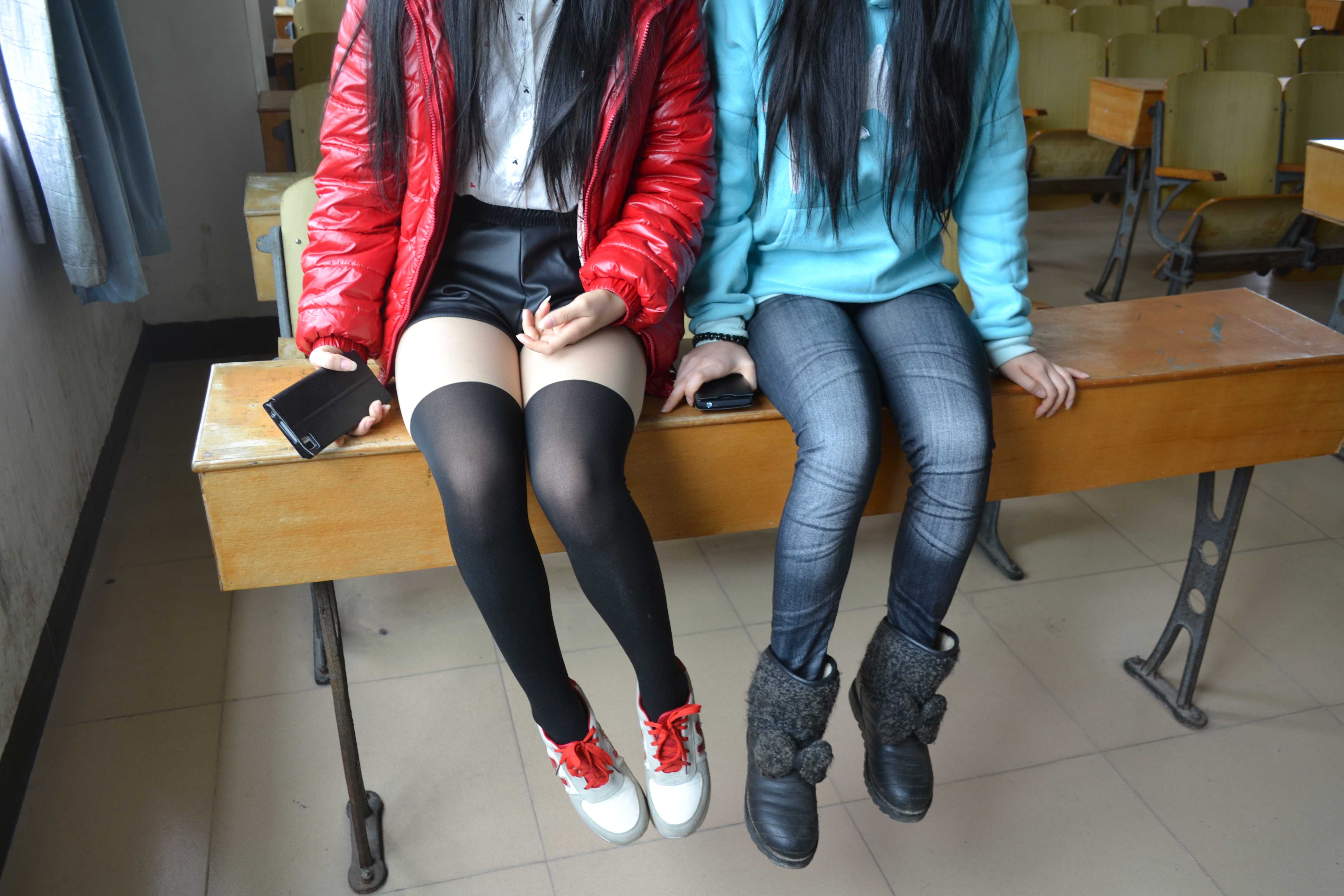 《校园长丝袜の白棉袜》作品图