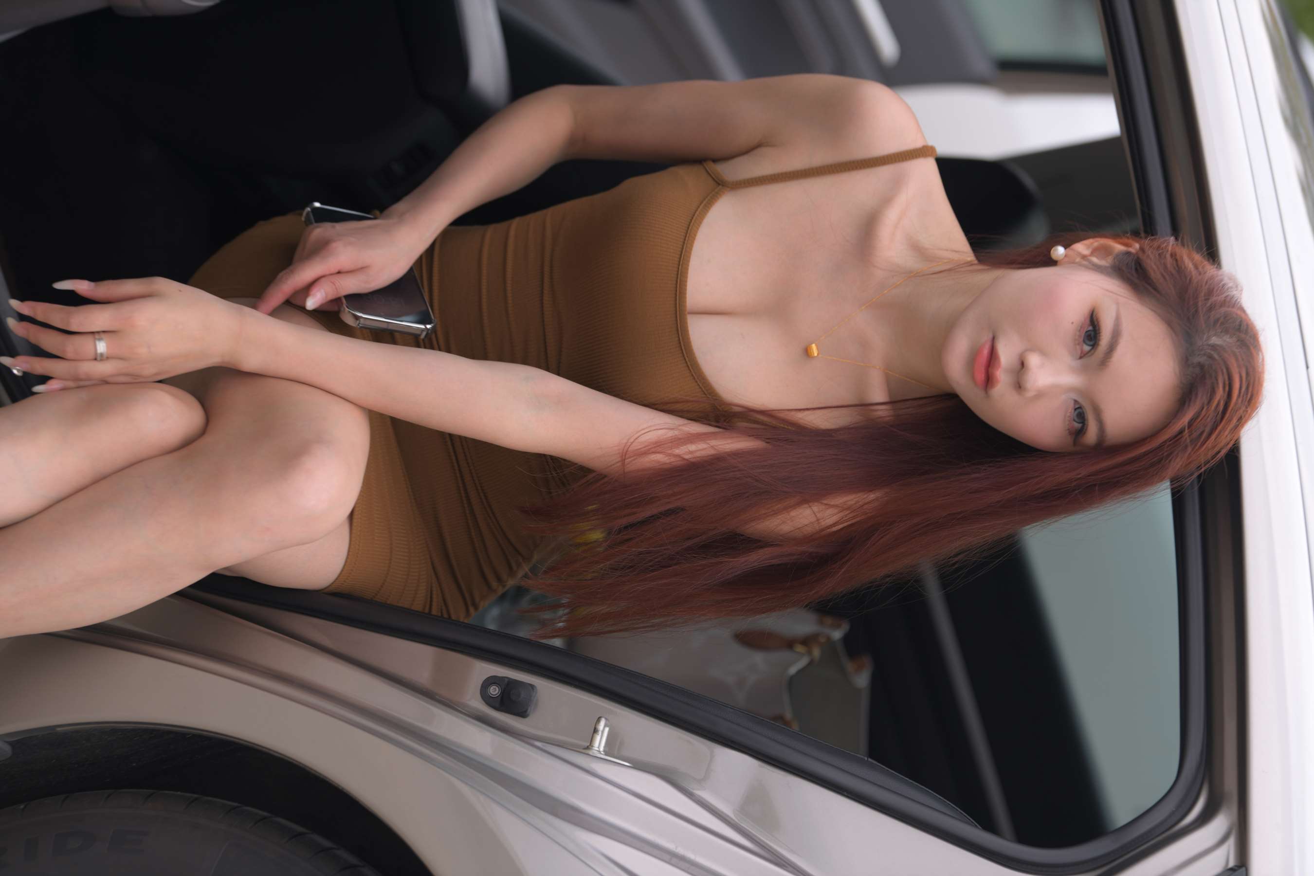 《小姐姐包裙の高跟嫩足》作品图