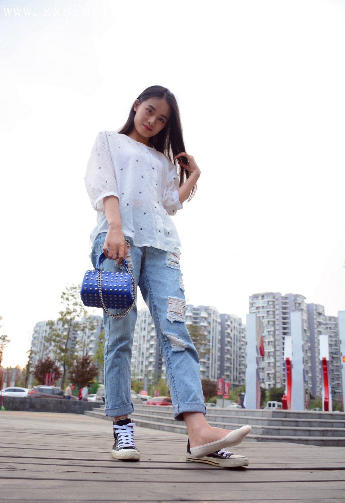 《和女神去广场摄影》作品图