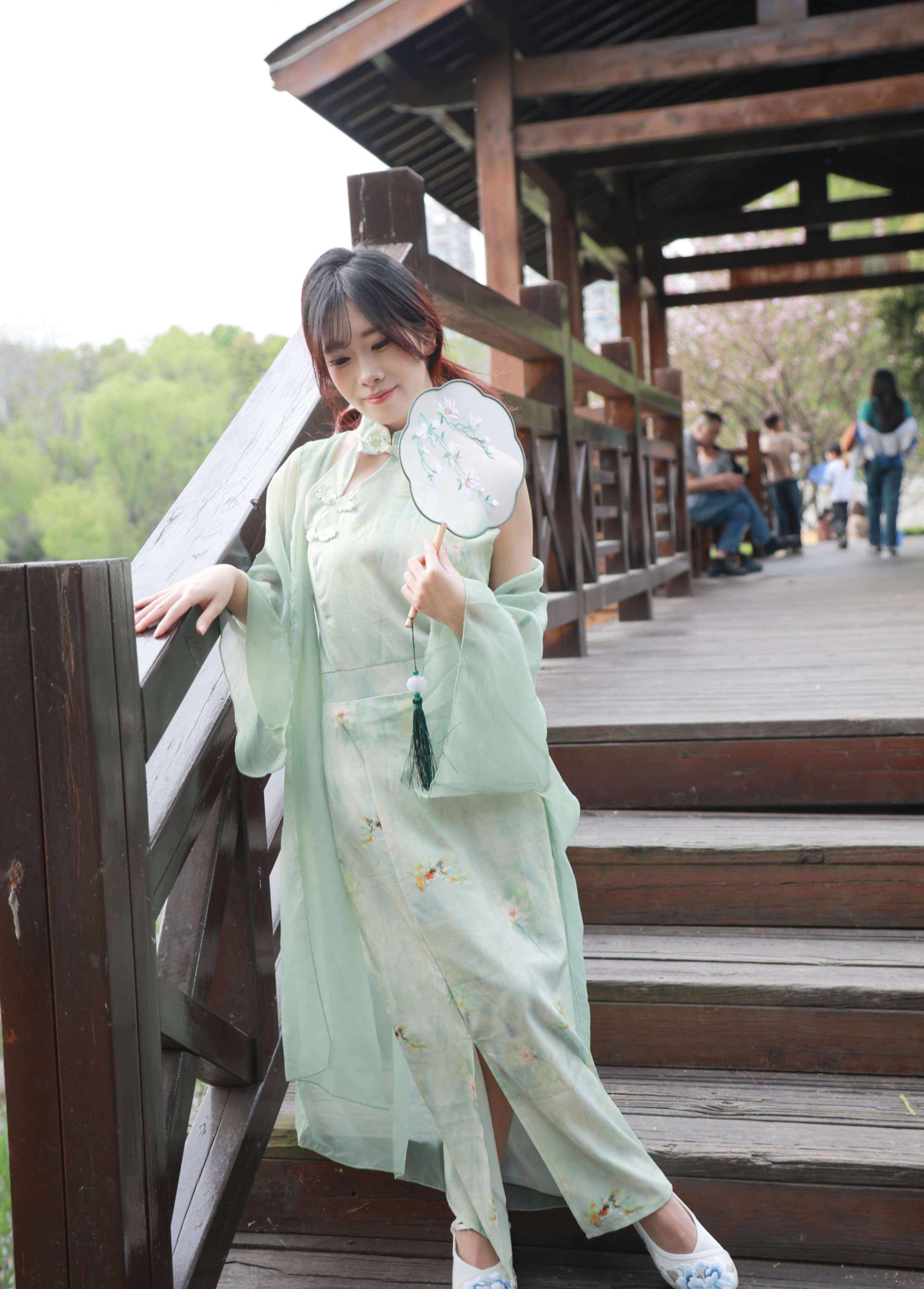 《小梦 汉服の嫩足》作品图