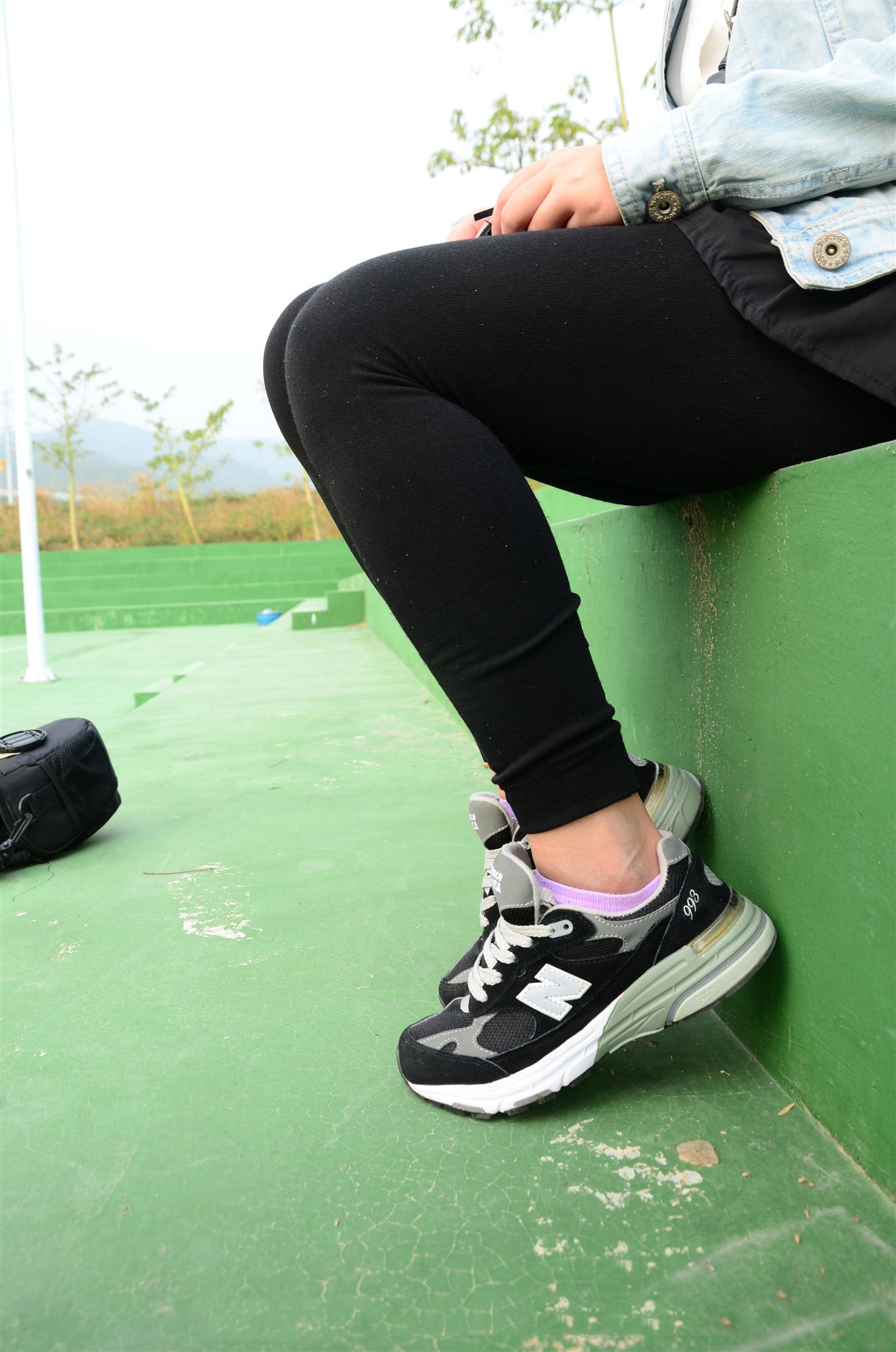 《N字鞋同学》作品图