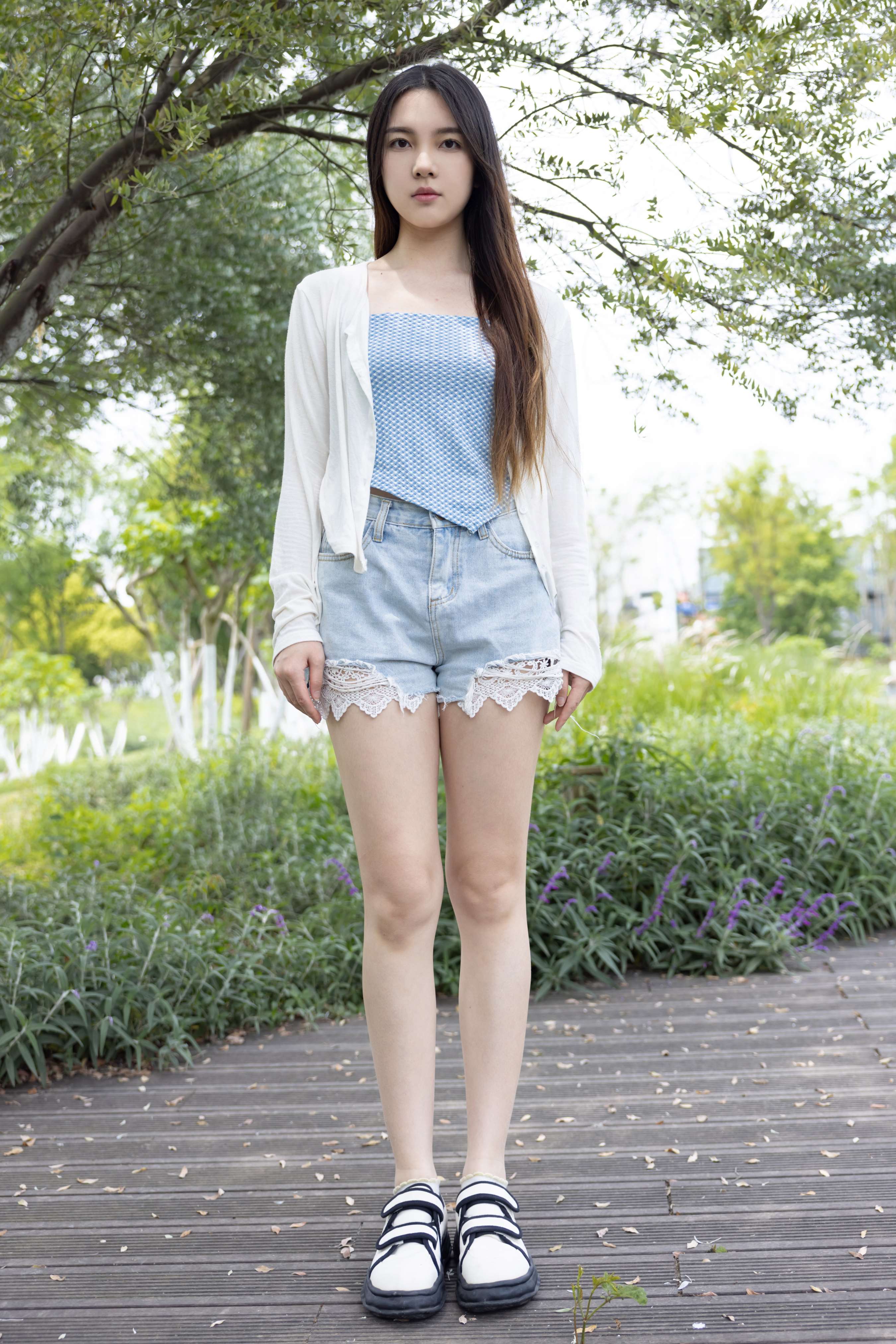 《金麦 脱棉袜秀足》作品图