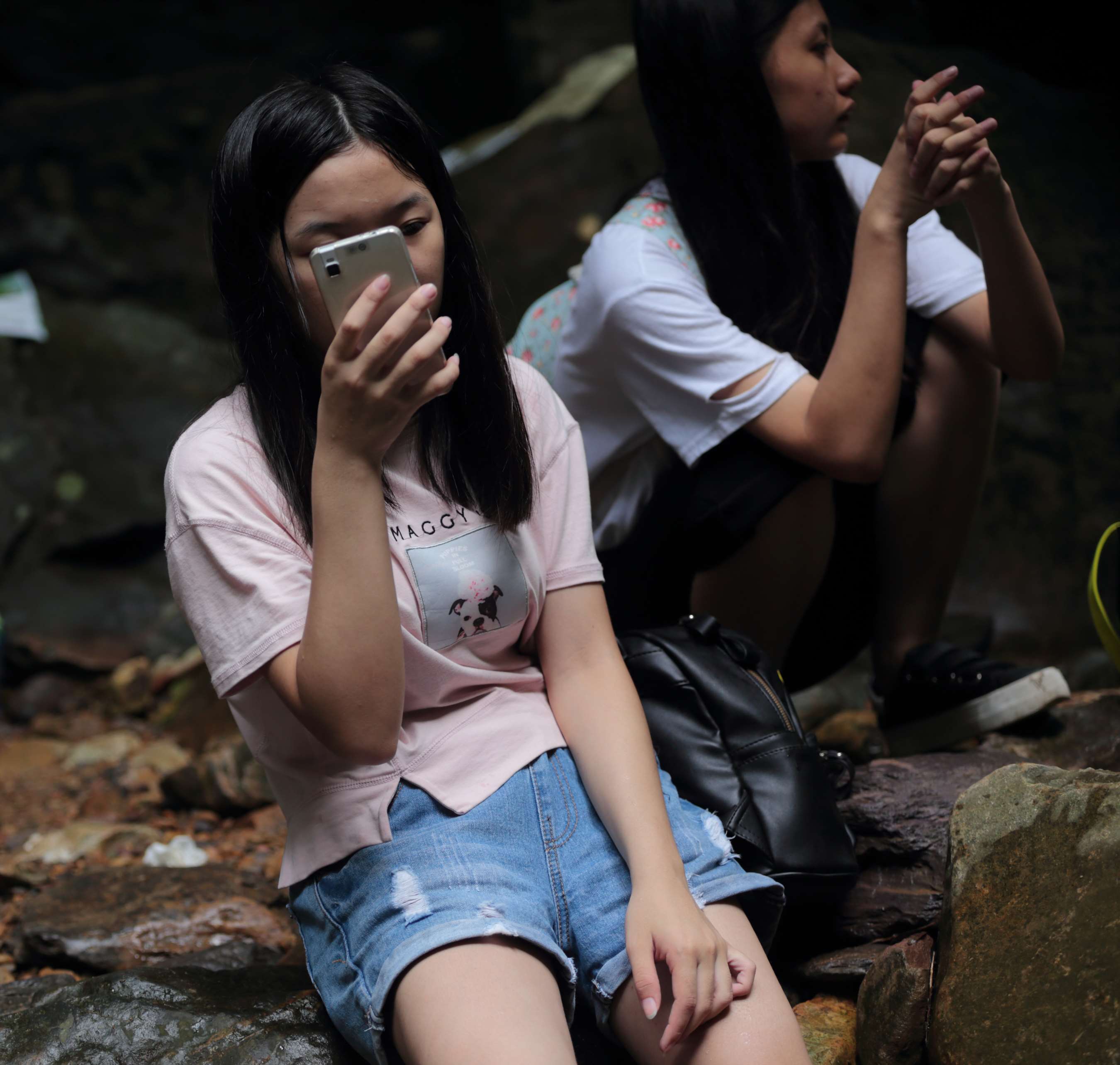 《清纯漂亮的18岁小女生，有双超性感玉足》作品图