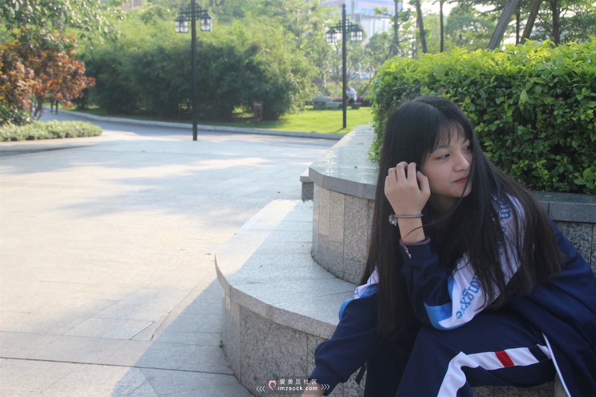 《会一字马的女神能能》作品图