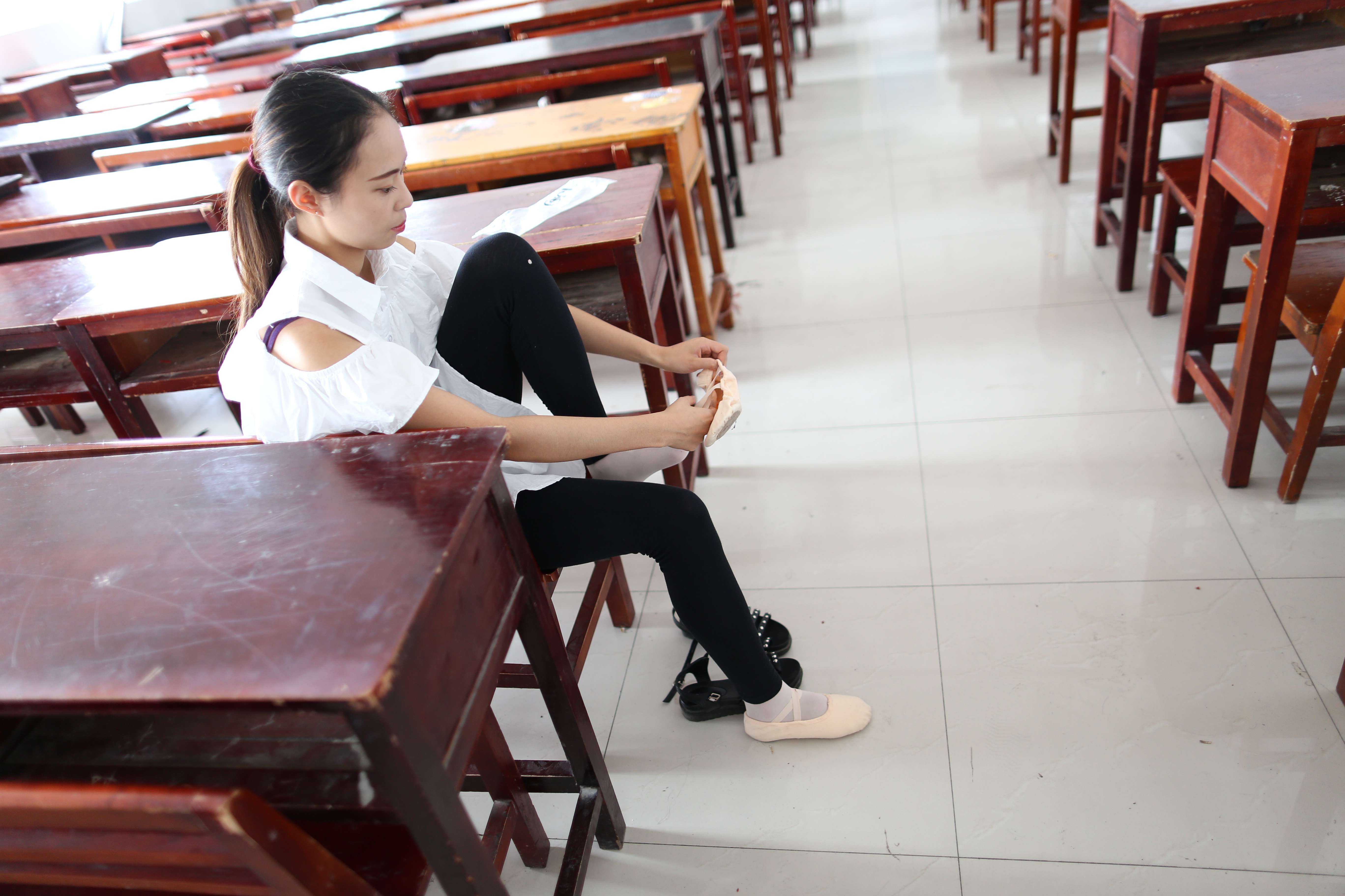 《学姐教室练舞の网盘带3部视频》作品图