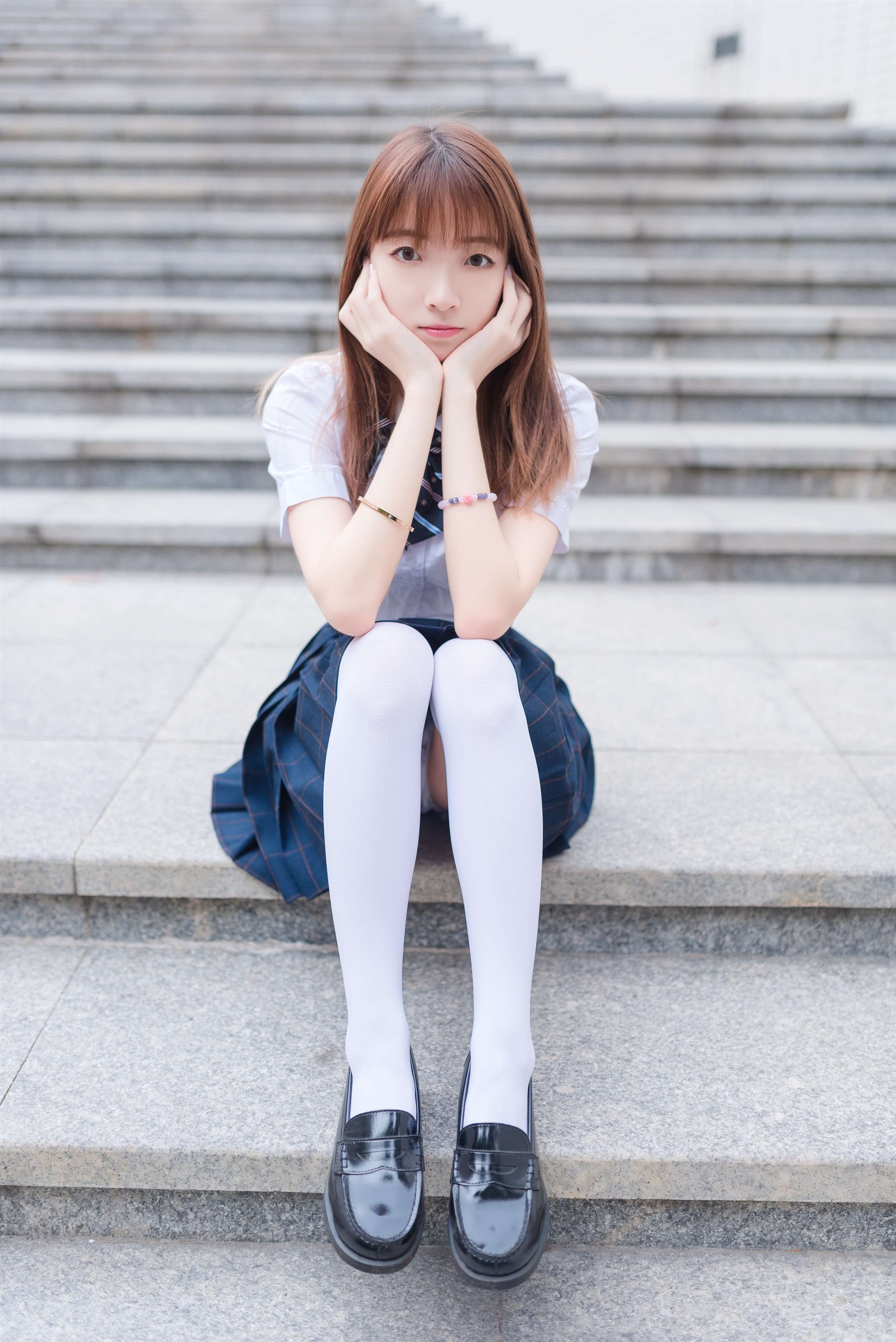 《校园JK制服の白丝脚丫》作品图