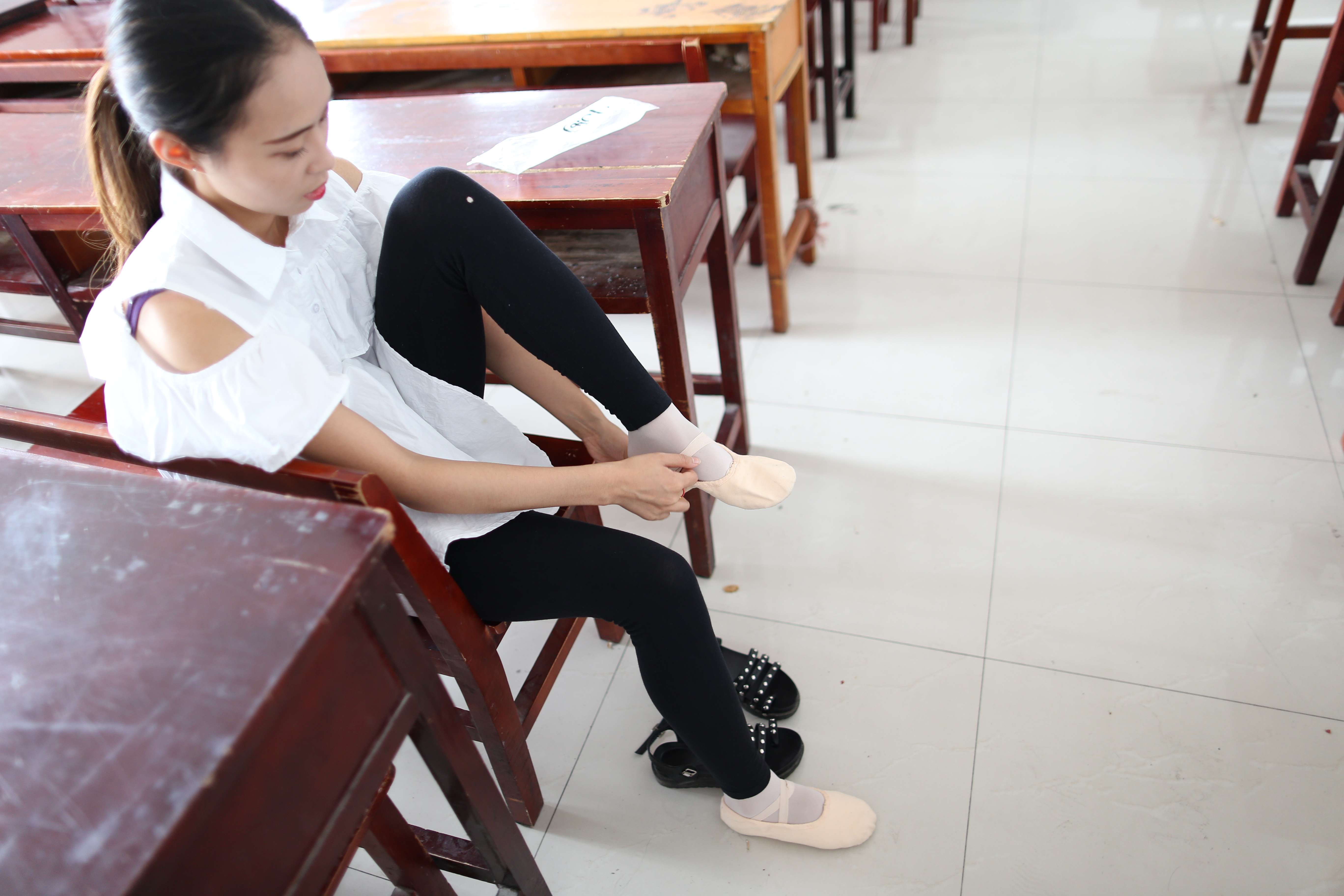 《学姐教室练舞の网盘带3部视频》作品图