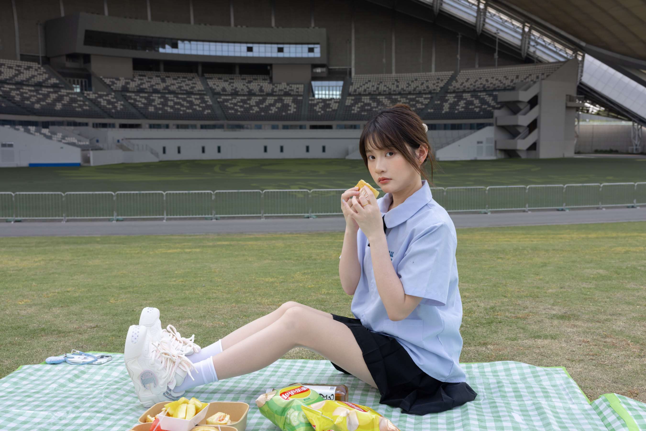 《小点心 户外野餐》作品图