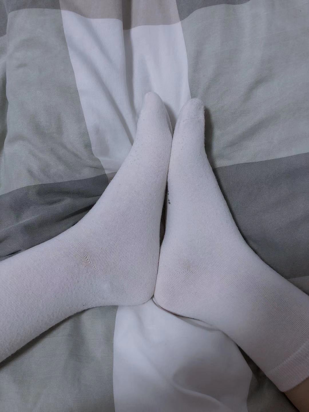 《学妹的嫩足》作品图