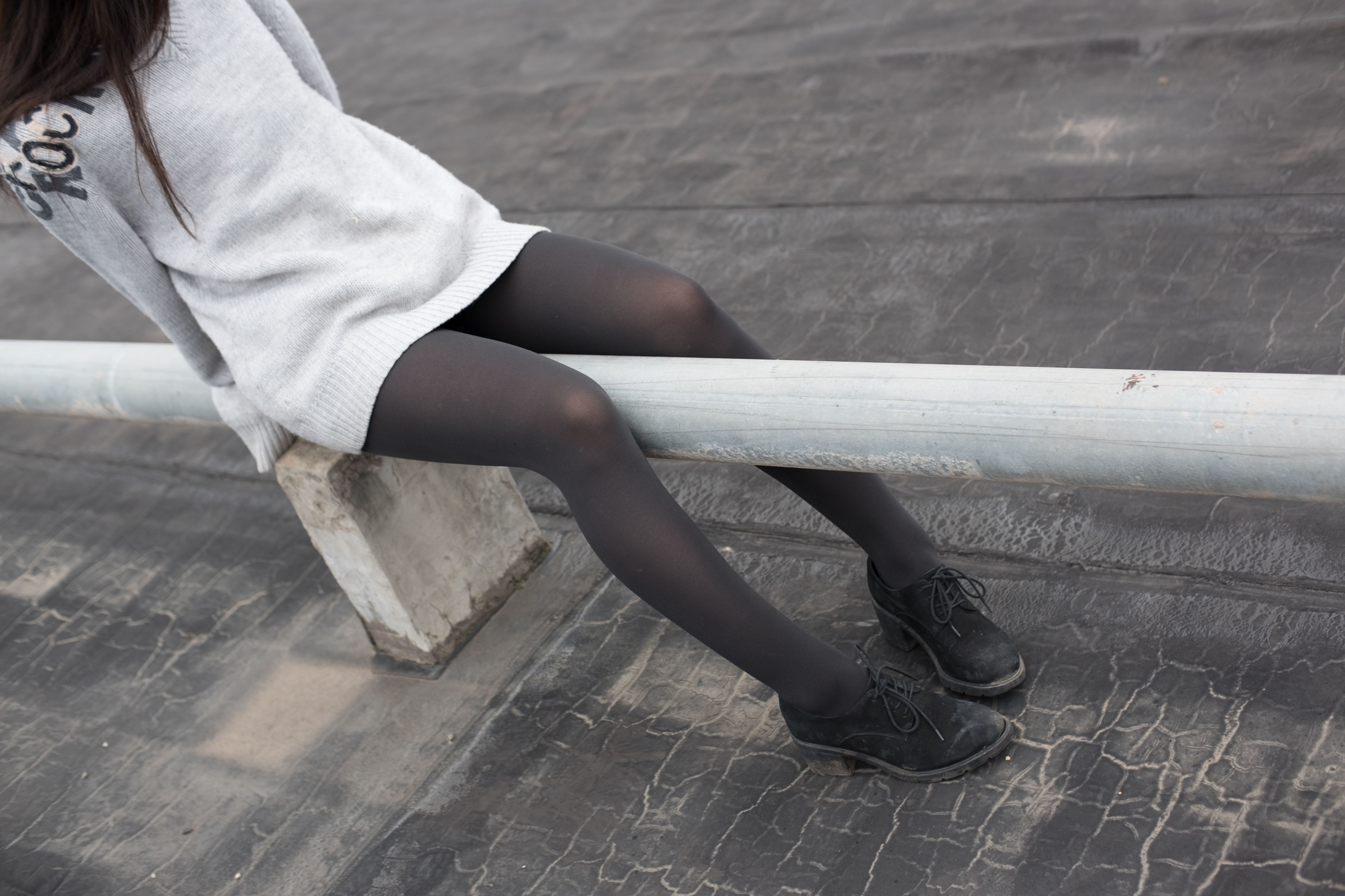 《有点害羞的学妹》作品图