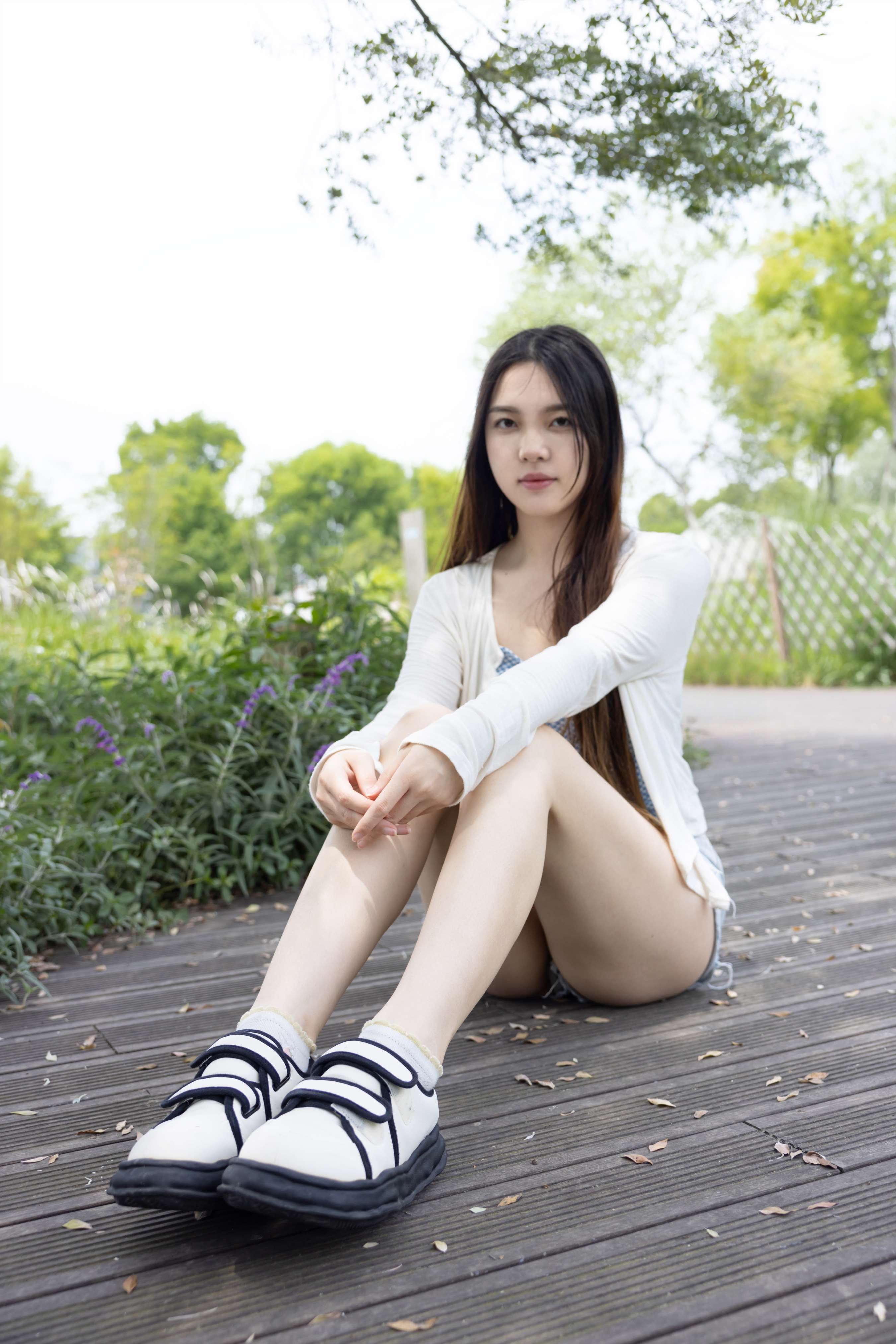 《金麦 脱棉袜秀足》作品图