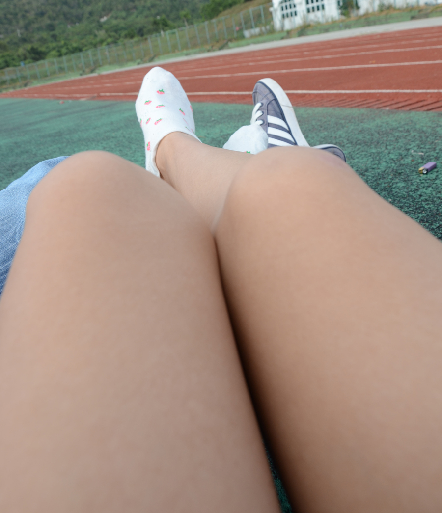 《操场少女草莓锦袜》作品图