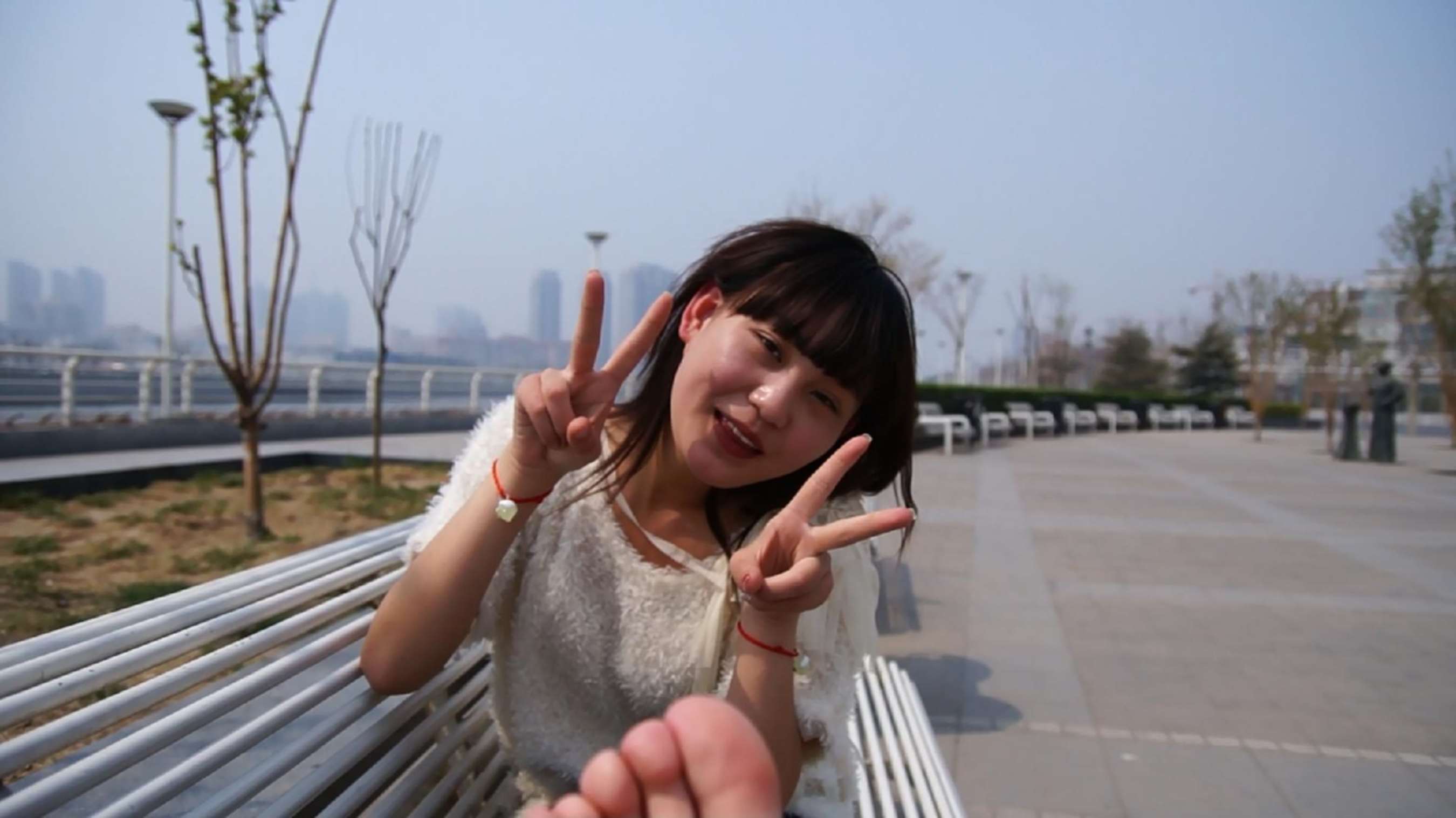 《羞嗒嗒的美脚女生杜雯雯》作品图