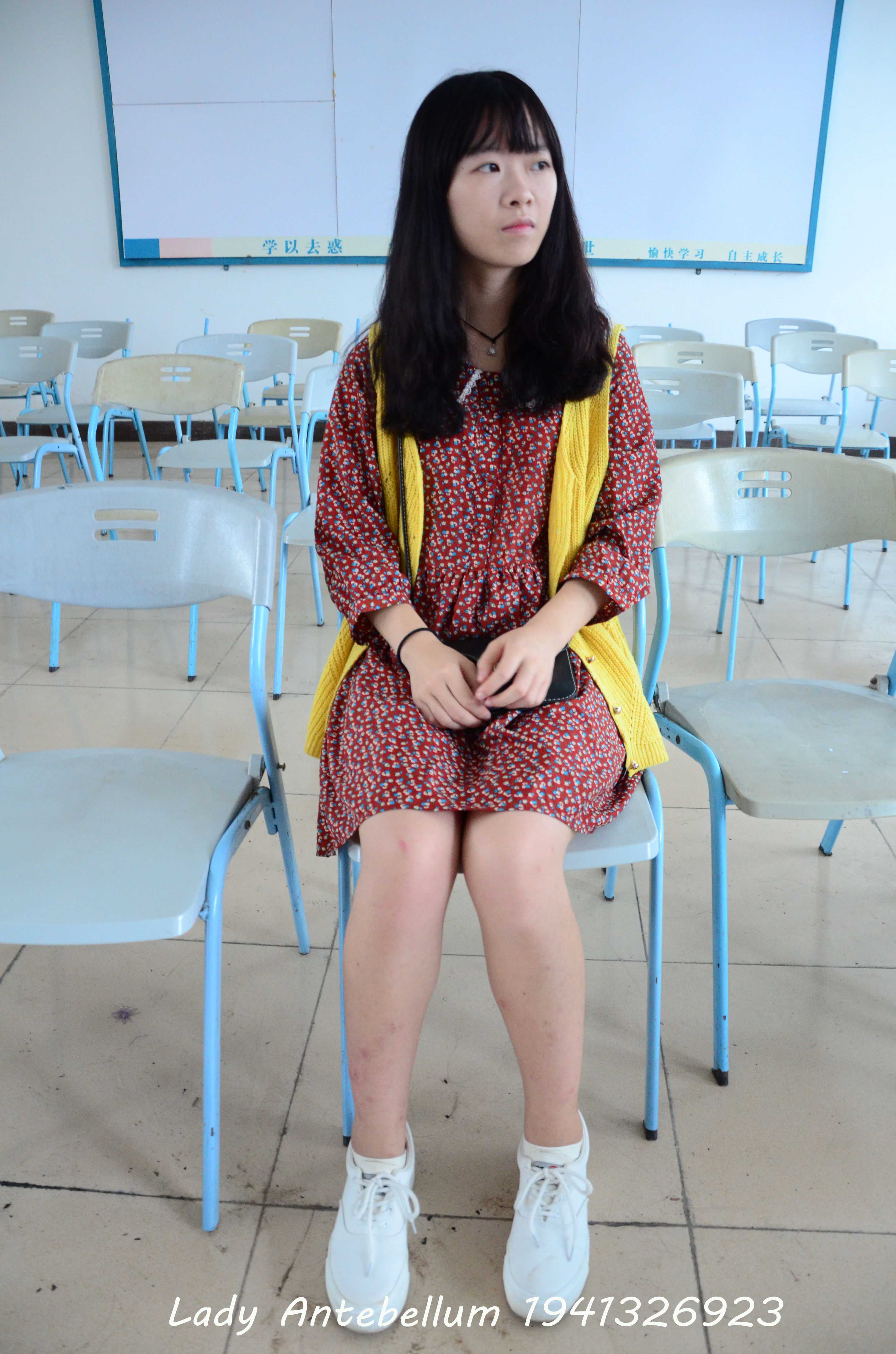 《害羞的学妹》作品图