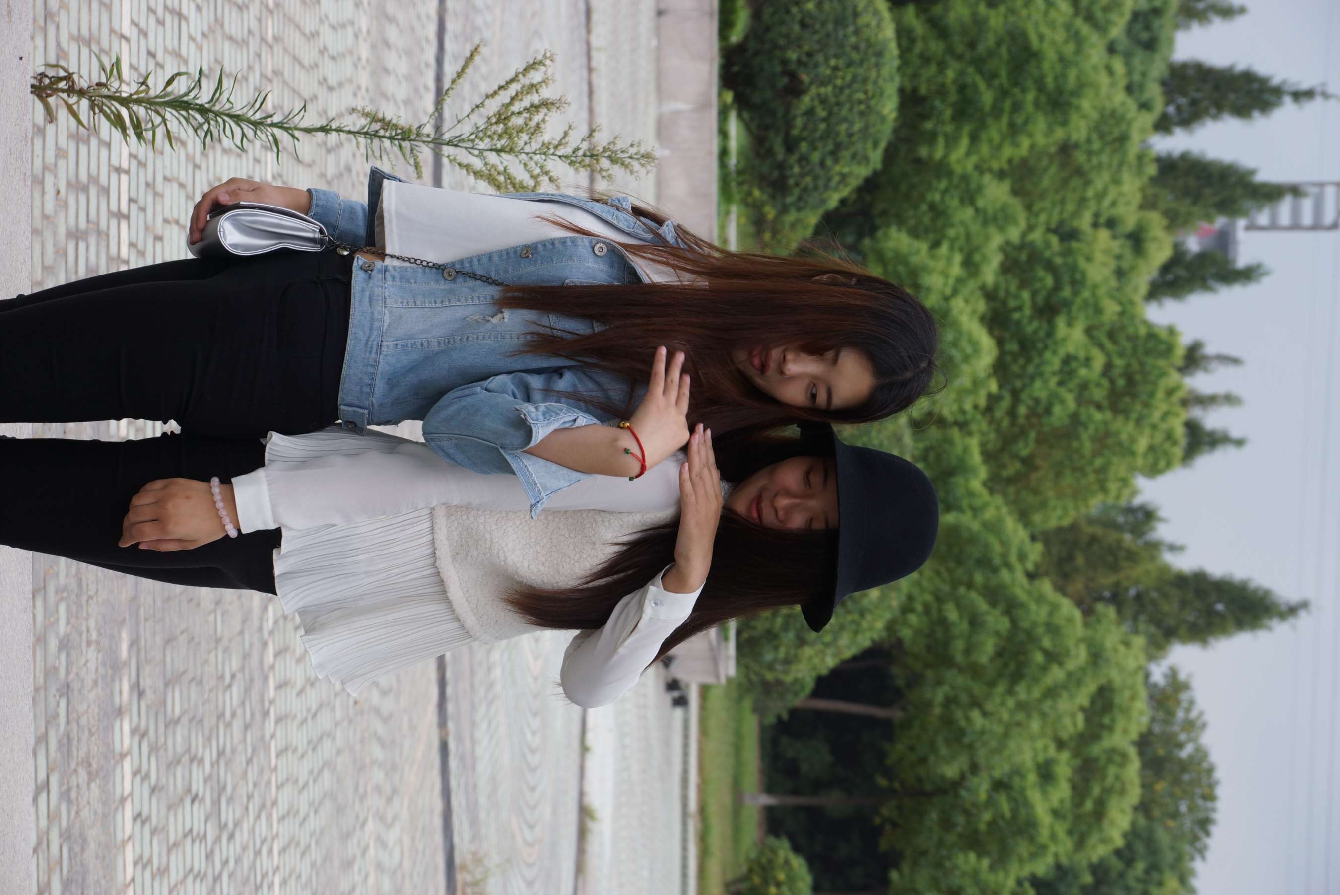 《两学姐校园互脚の量足》作品图