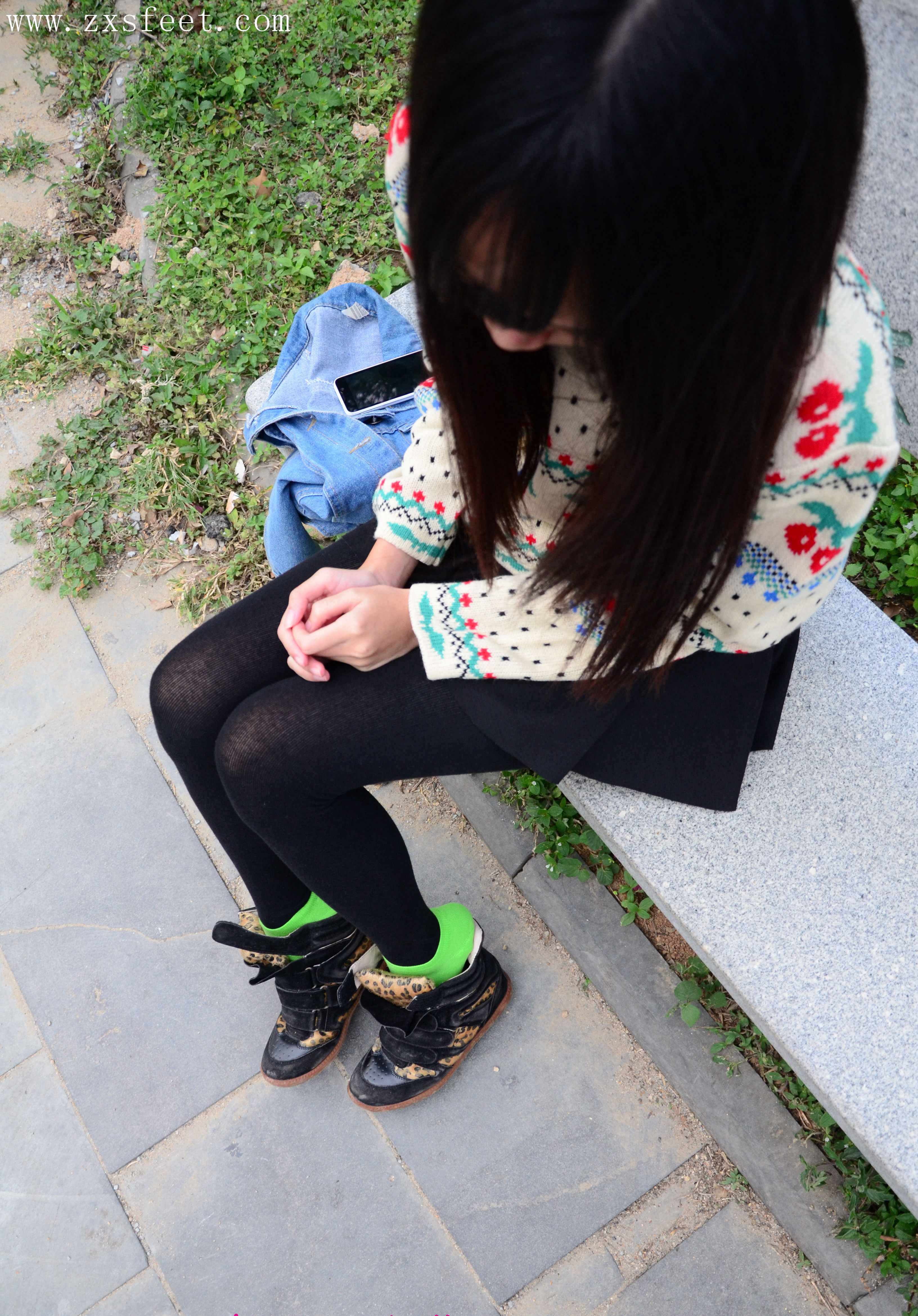 《荧光的绿》作品图