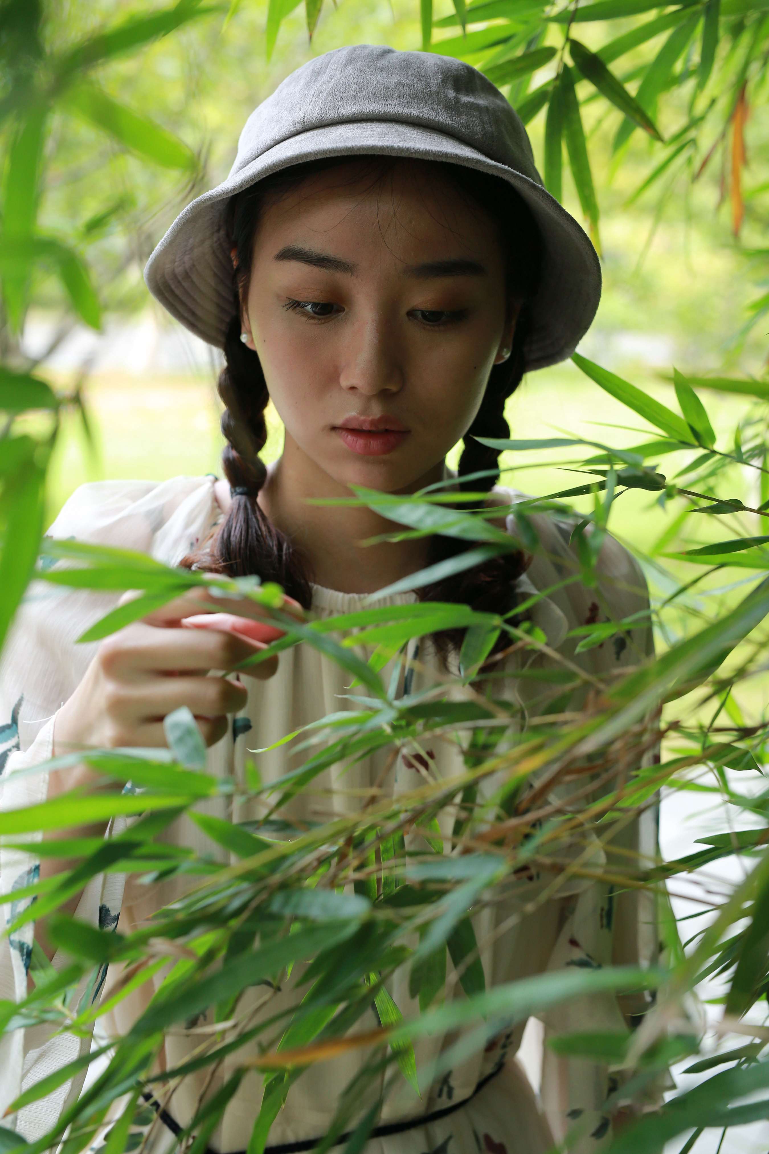 《杜雨欣踏青》作品图