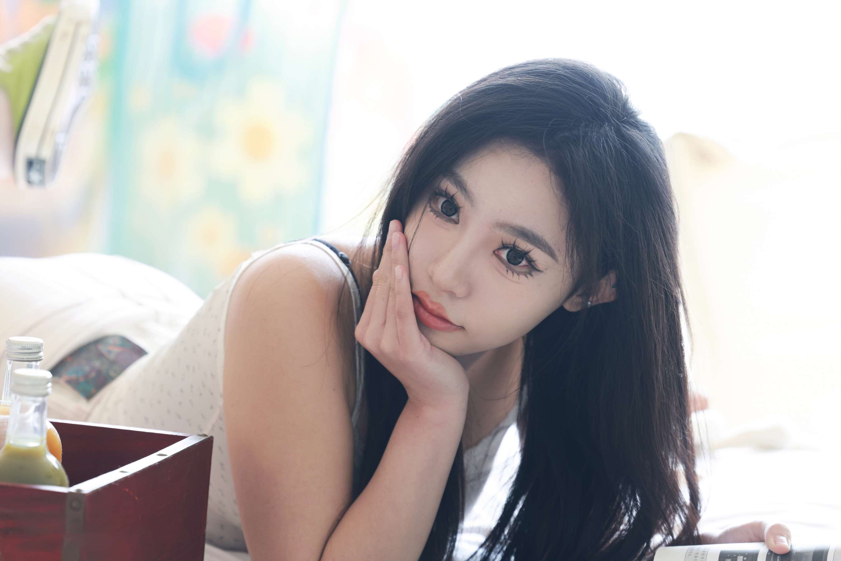 《维尼 脱棉袜展嫩足》作品图