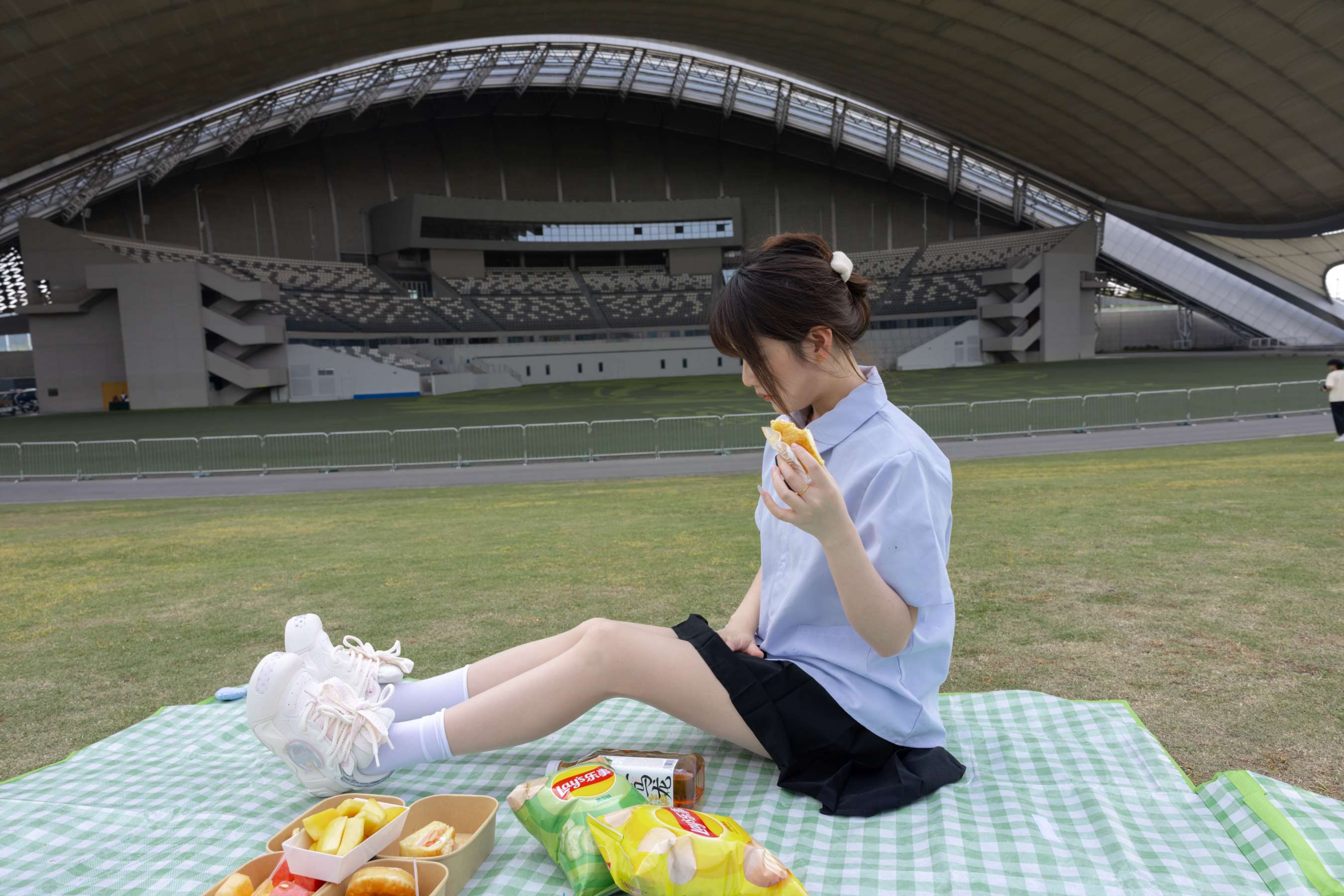 《小点心 户外野餐》作品图