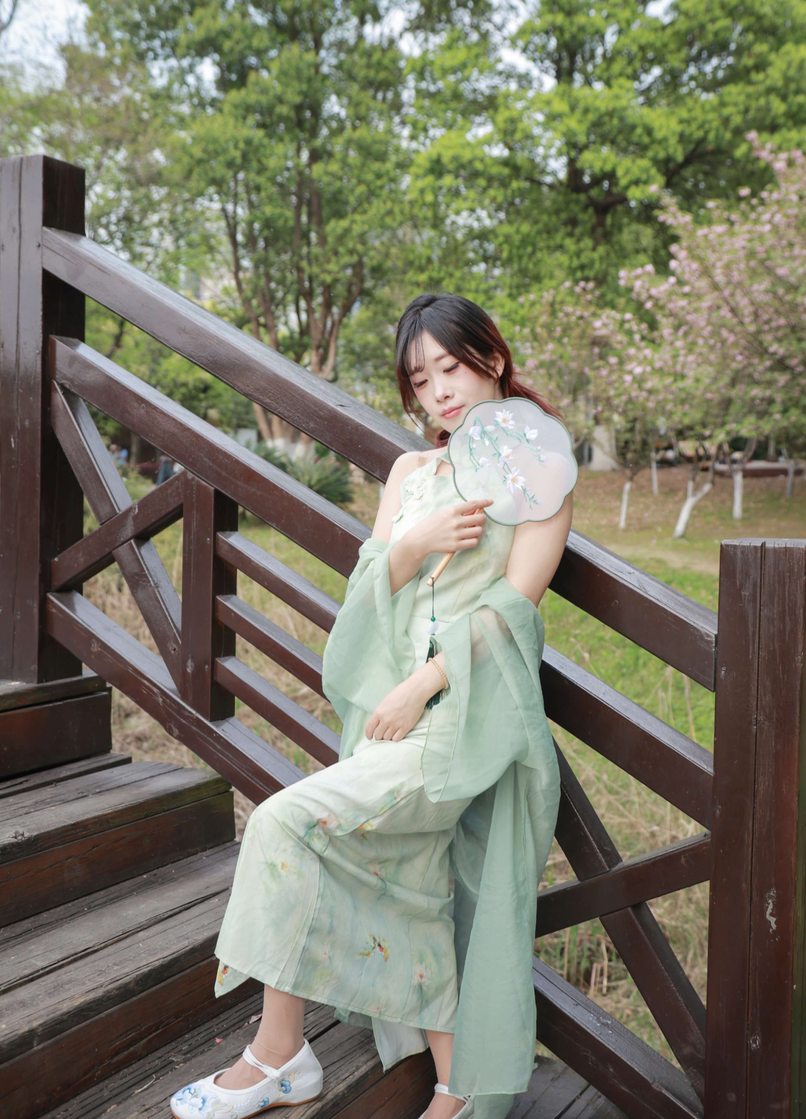 《小梦 汉服の嫩足》作品图