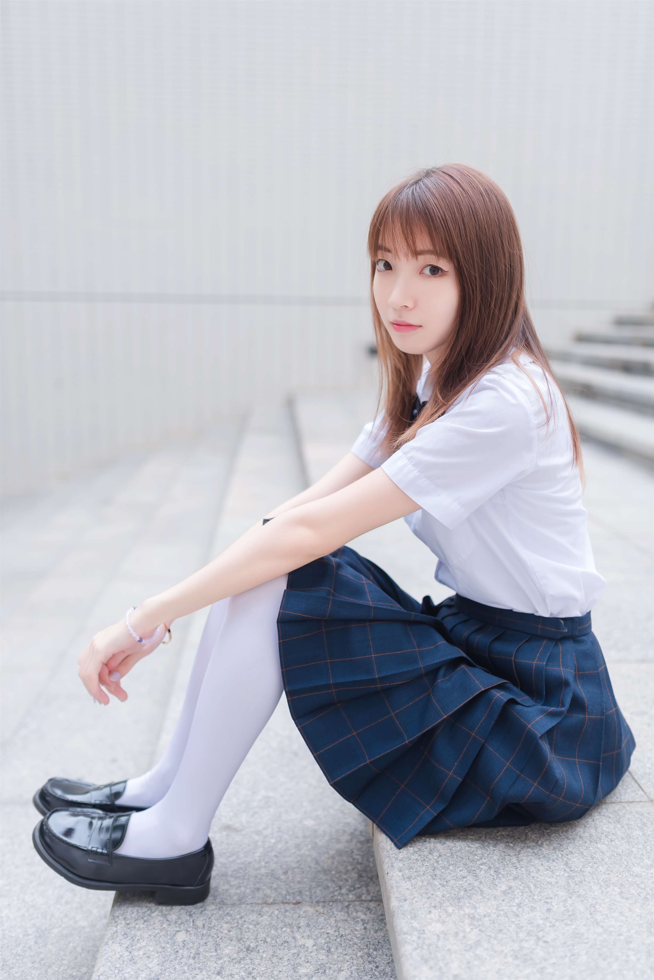 《校园JK制服の白丝脚丫》作品图